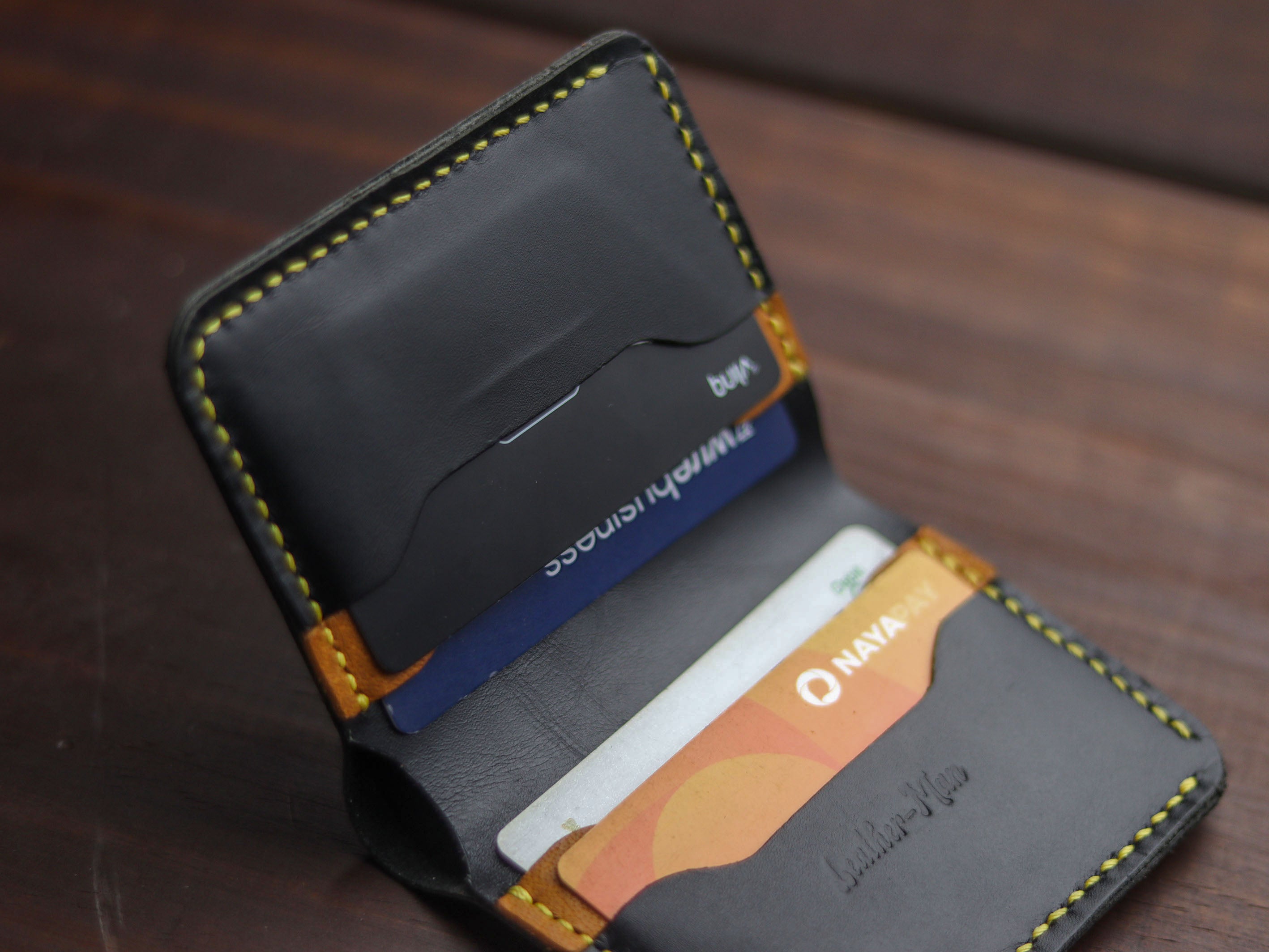 "TRIDENT MINI" BLACK & MUSTARD