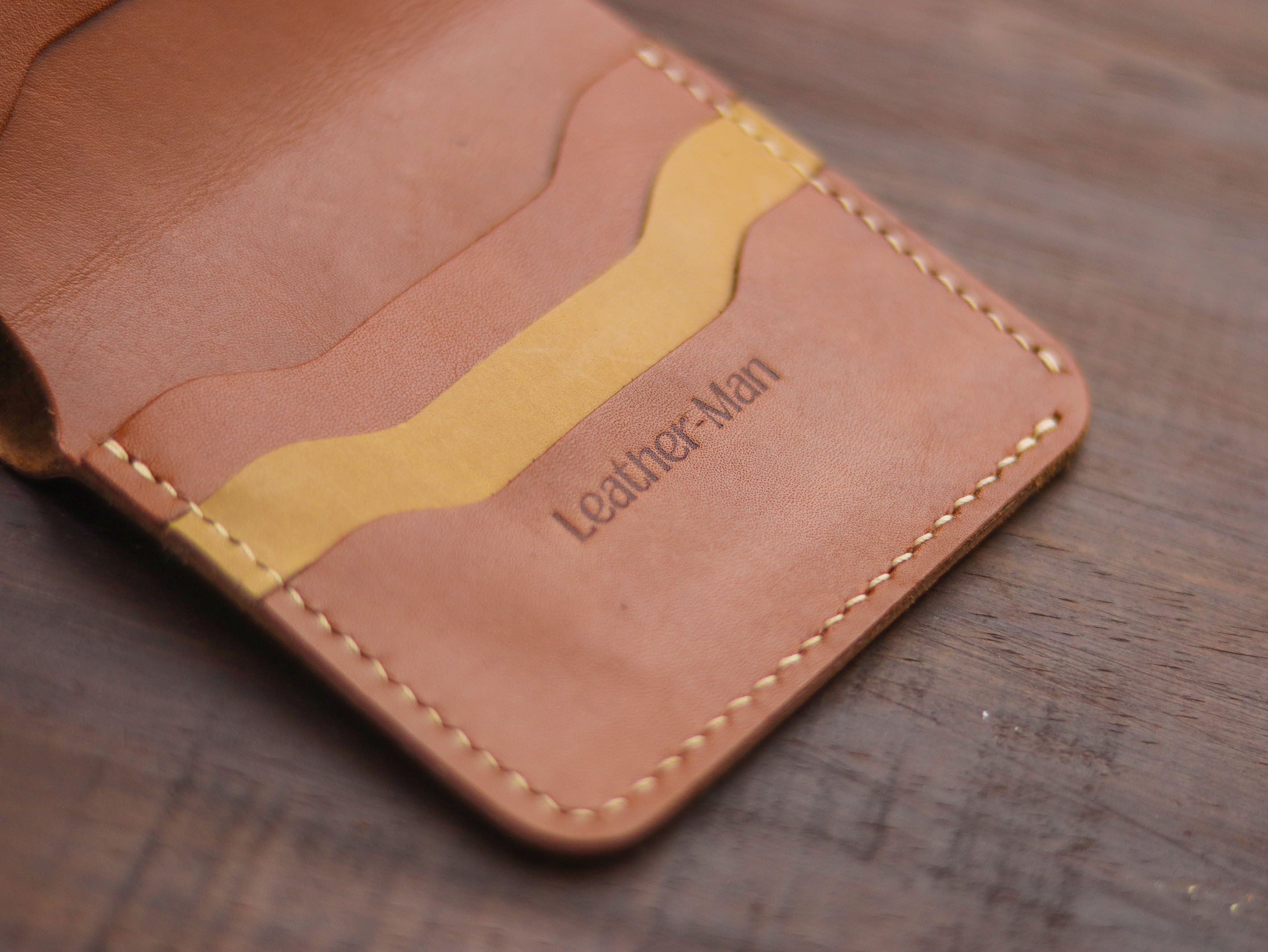 "TRIDENT" TAN BROWN AND NATURAL BUTTERO
