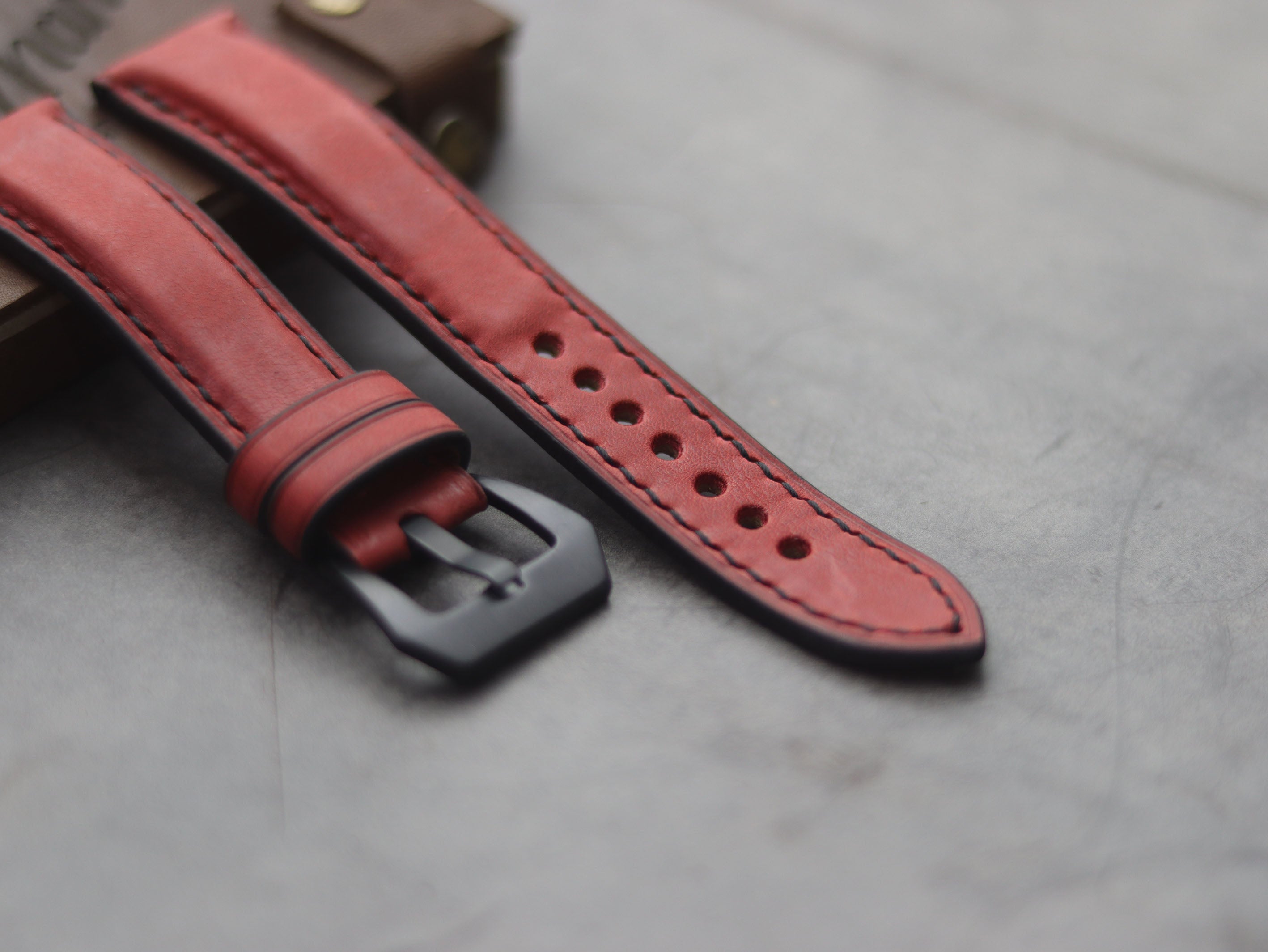 PRISMATIC RED FULL STITCHED - PADDED