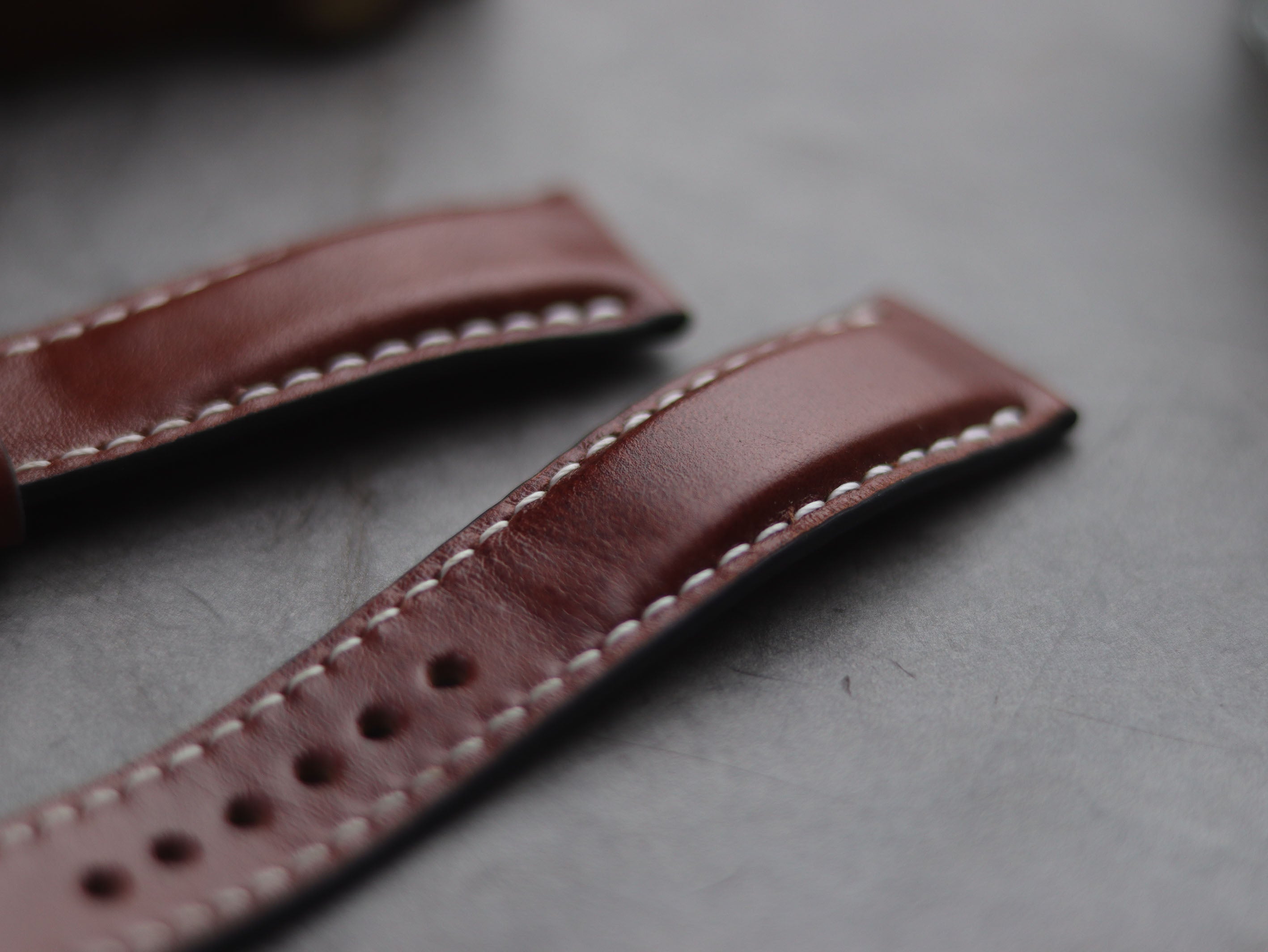 ROSEWOOD BURUNDY FULL STITCHED - PADDED