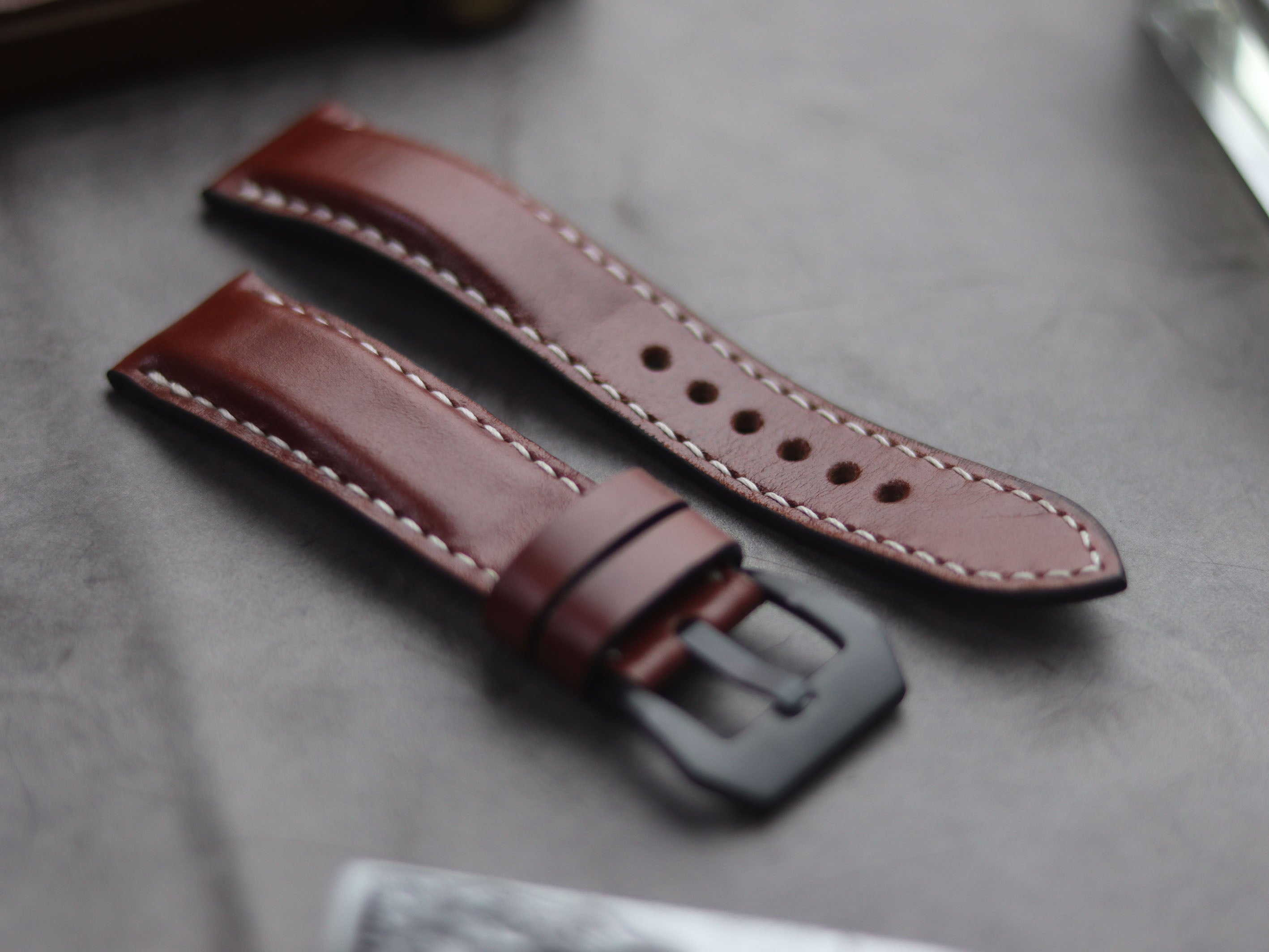 ROSEWOOD BURUNDY FULL STITCHED - PADDED