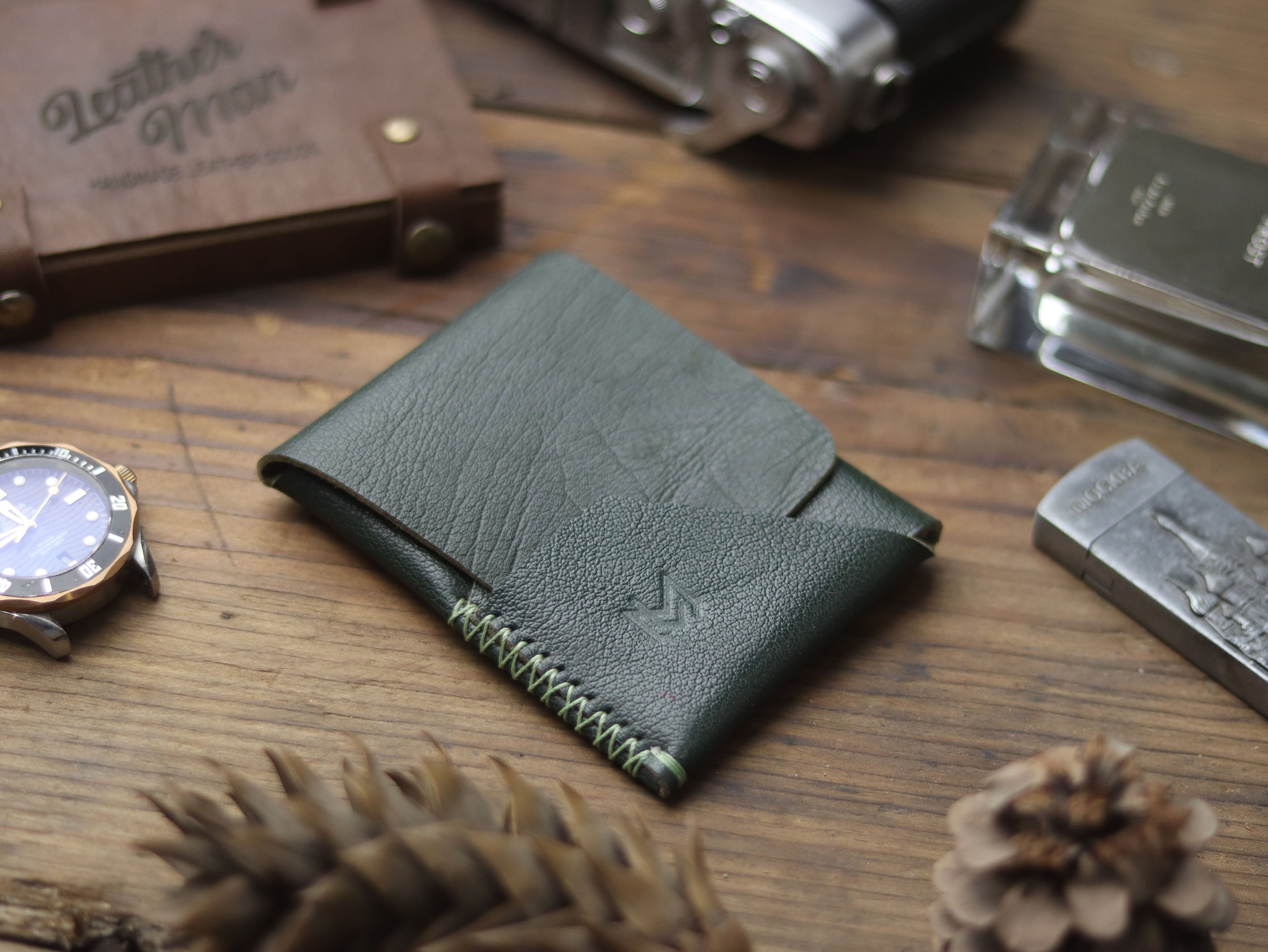 "MOBIUS" PINE GREEN