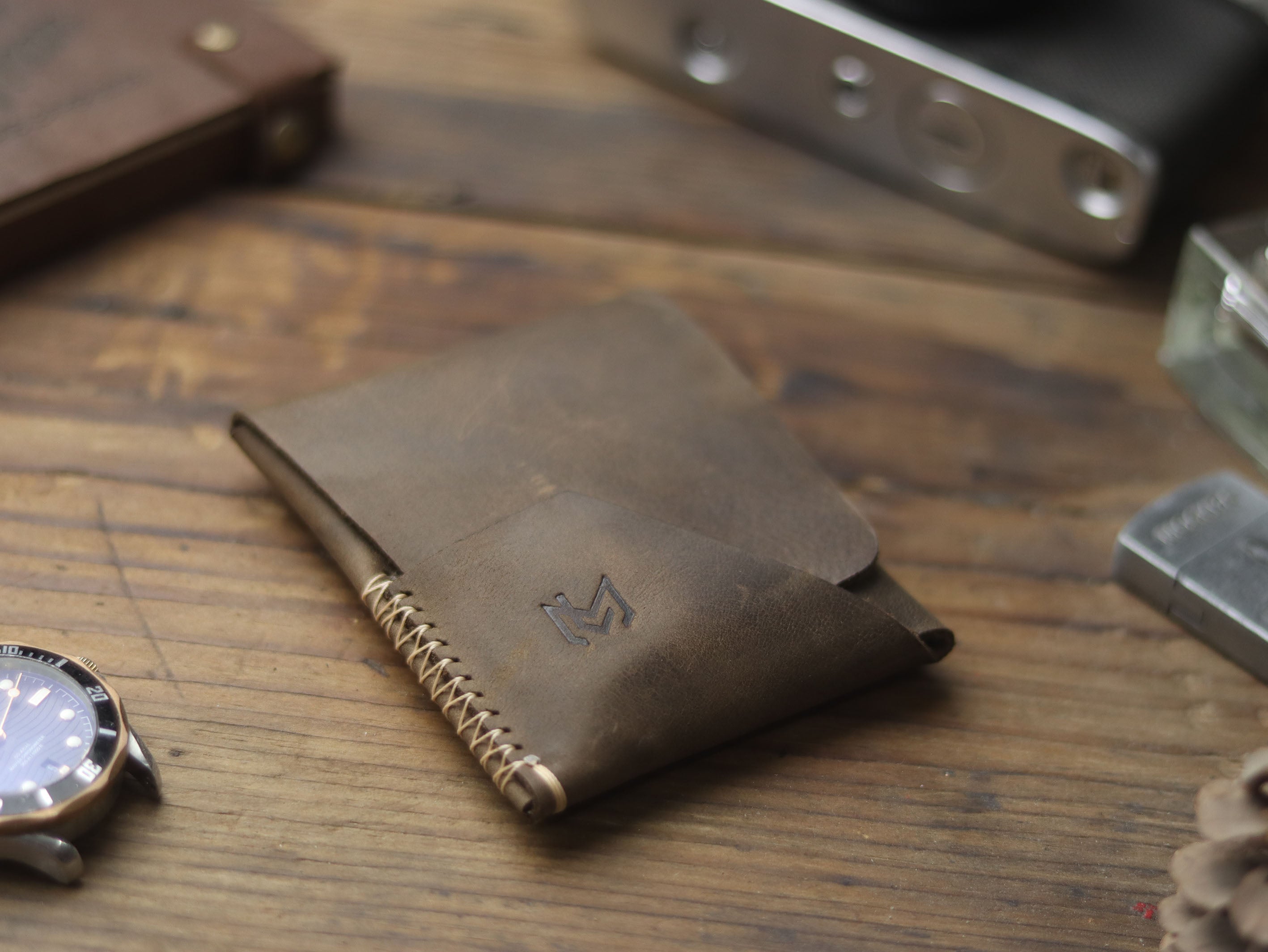 "MOBIUS" WOOD BROWN