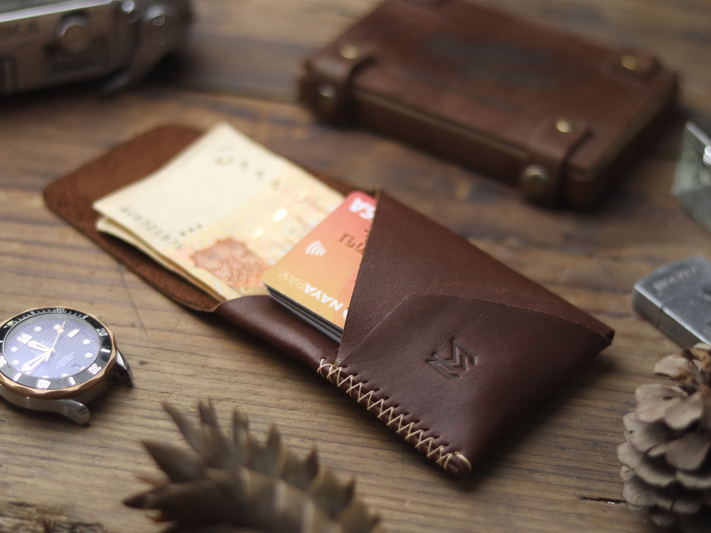 MOBIUS - CHESTNUT BROWN