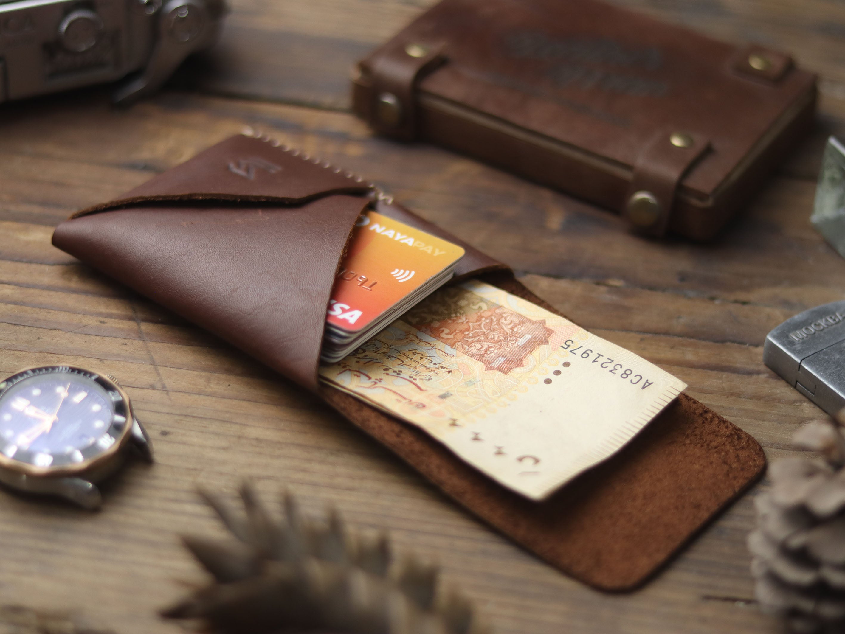 MOBIUS - CHESTNUT BROWN