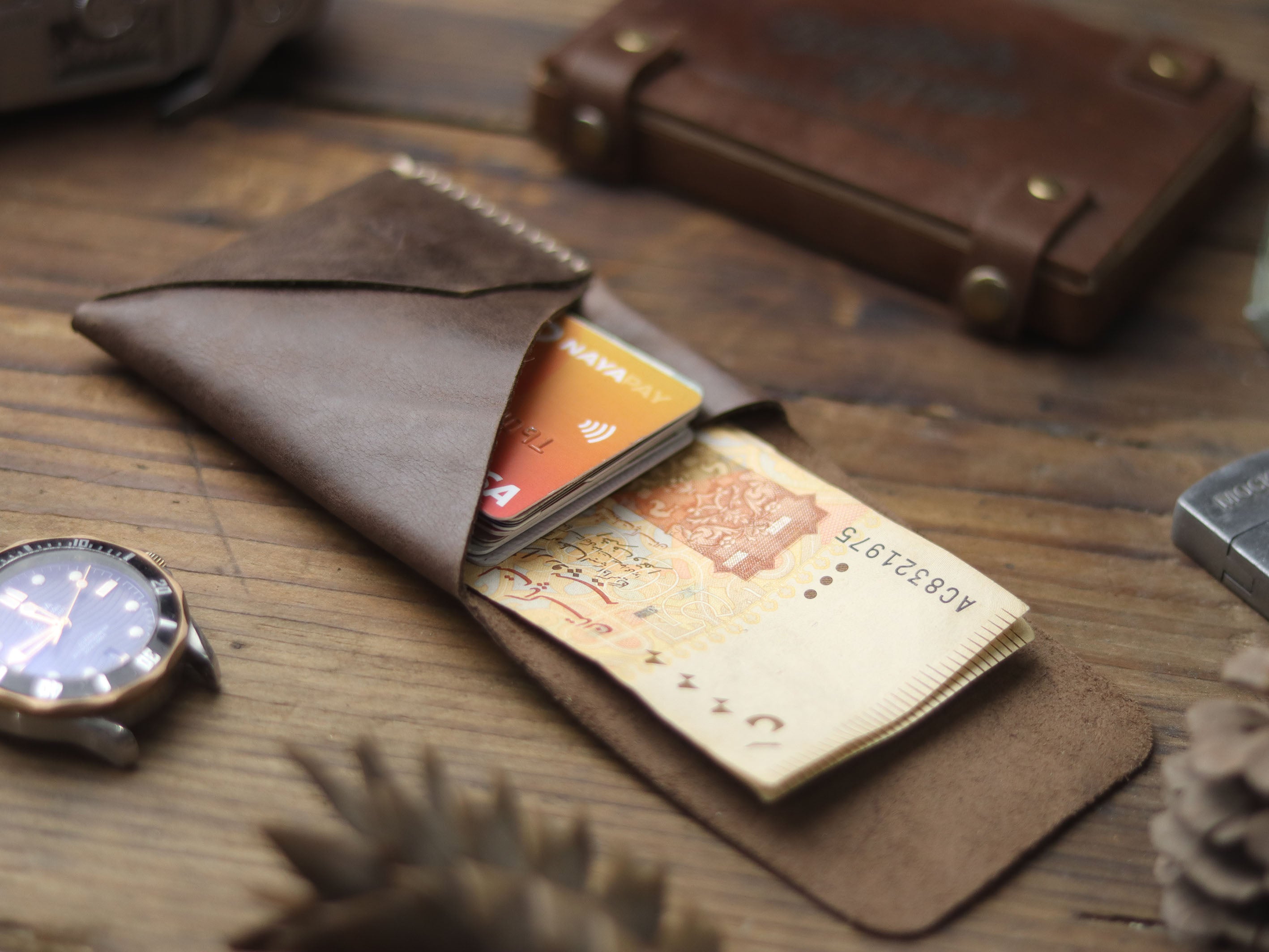 MOBIUS - WALNUT BROWN