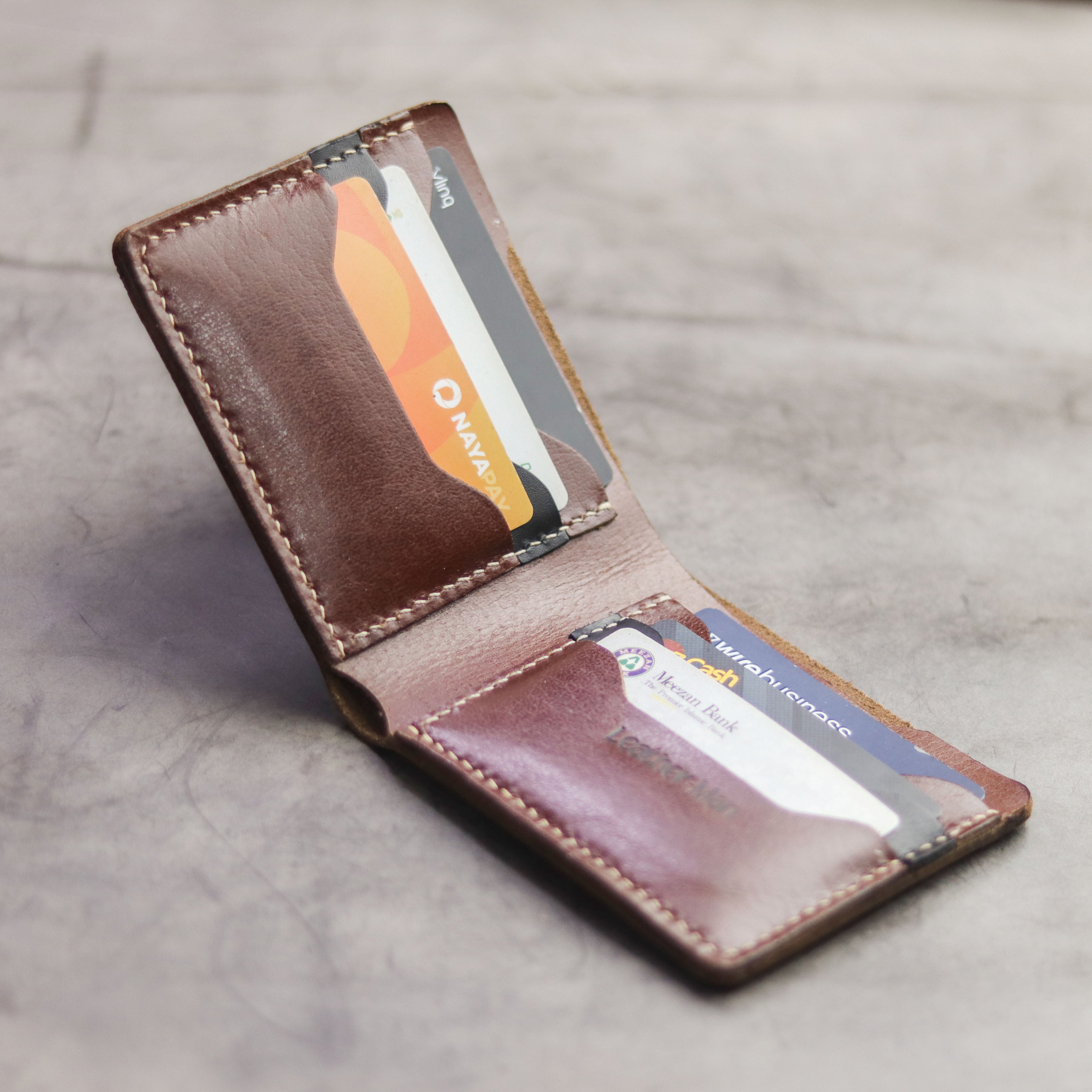 "MAXIMUS" BI-FOLD WALLET - WHISKY BROWN