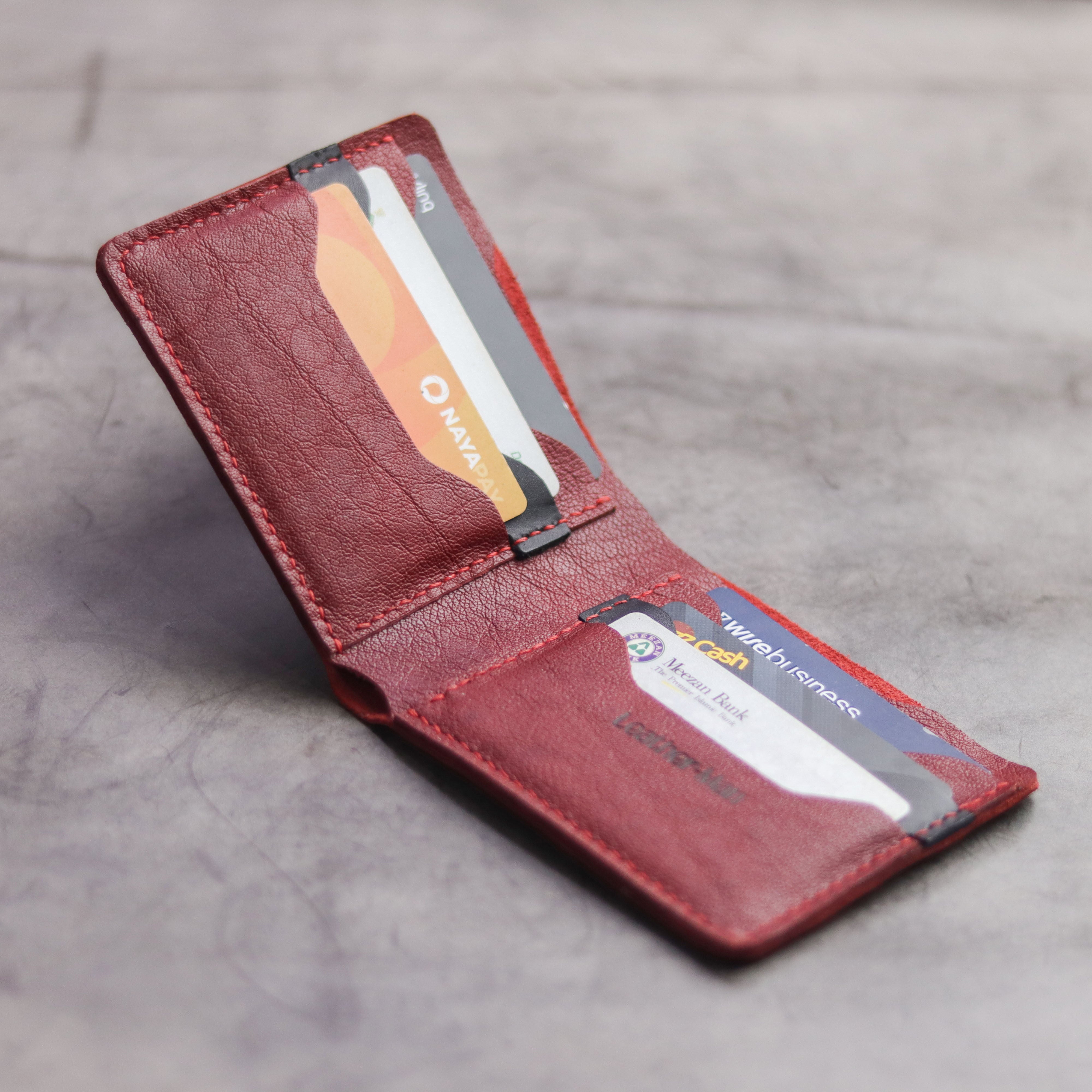 "MAXIMUS" BI-FOLD WALLET - RED