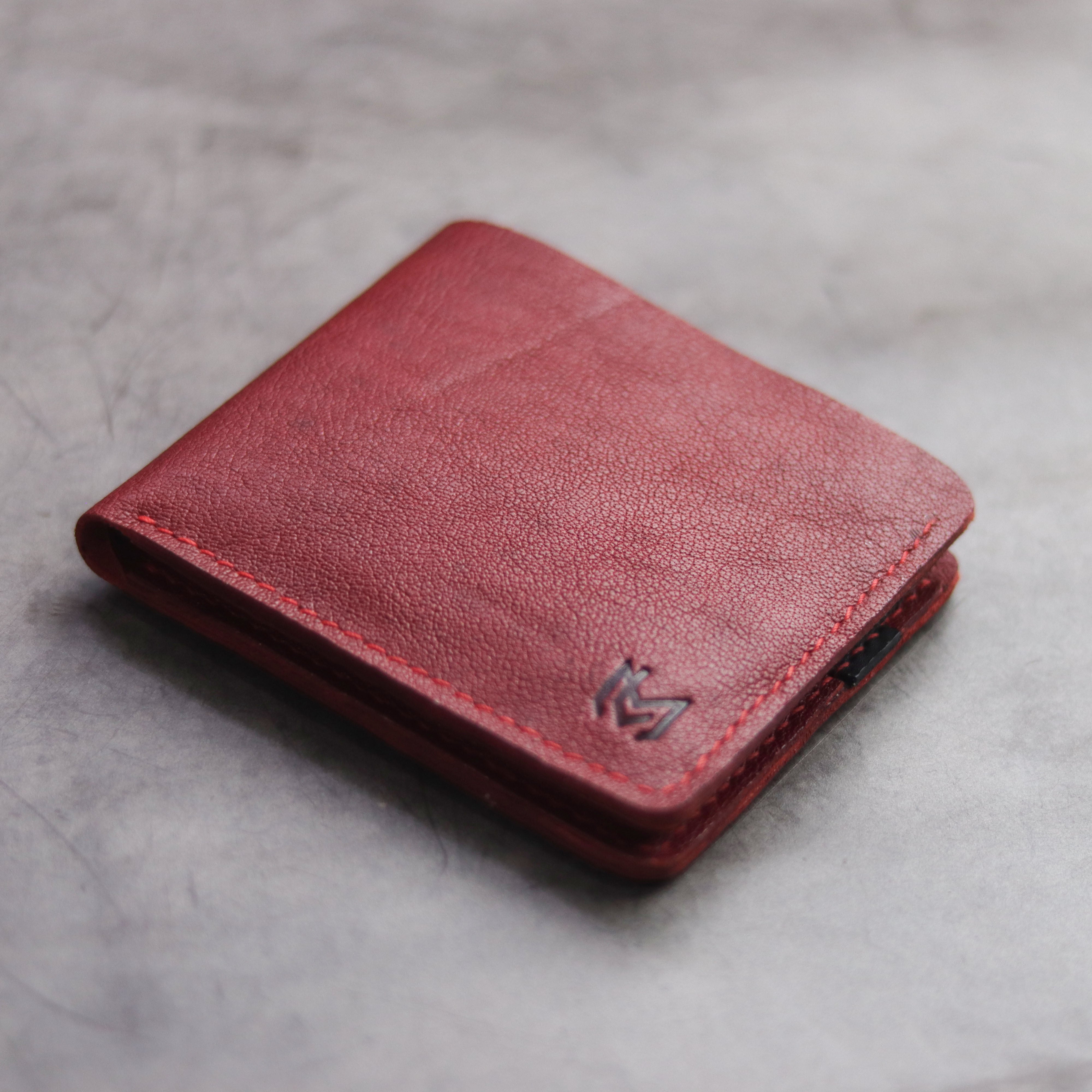 "MAXIMUS" BI-FOLD WALLET - RED