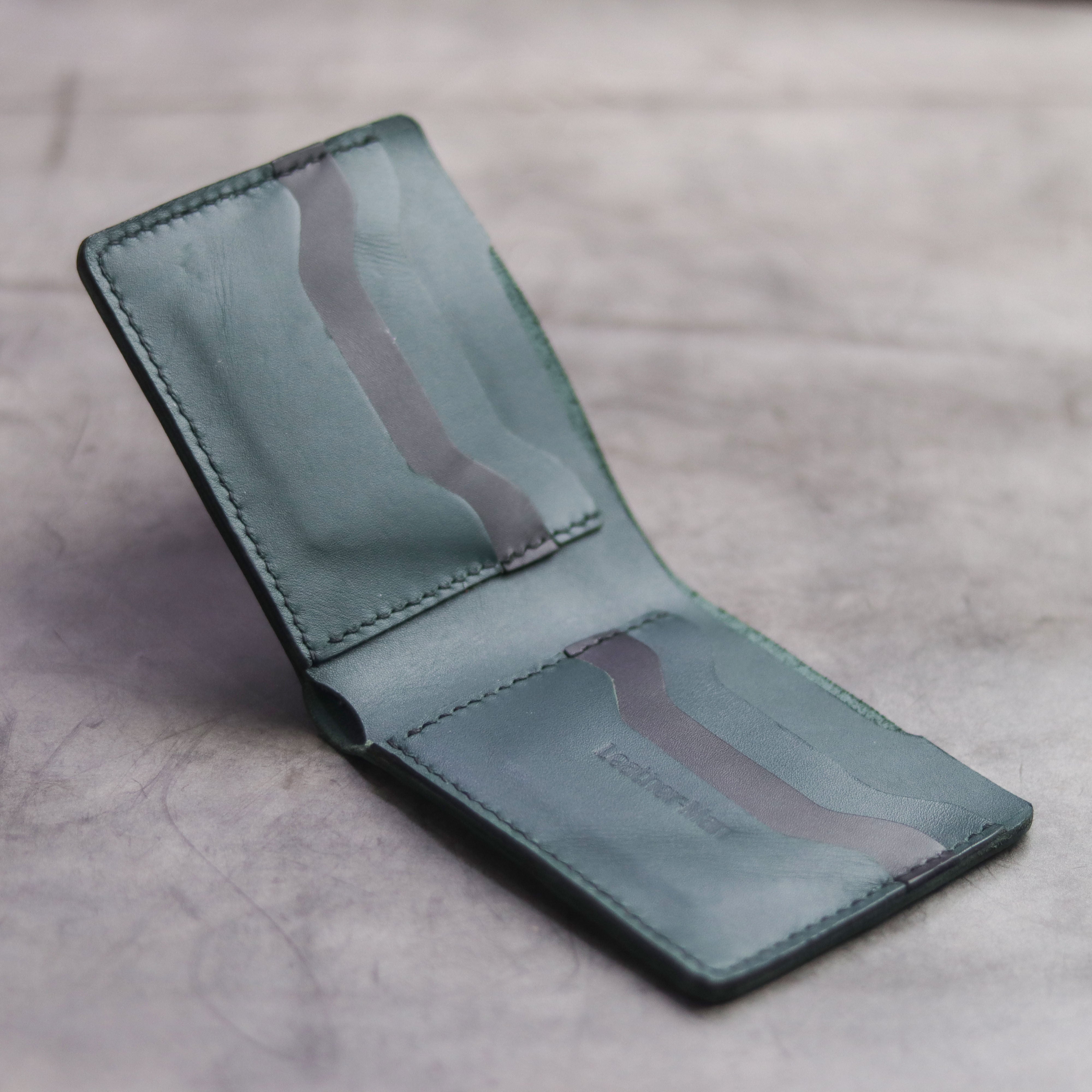"MAXIMUS" BI-FOLD WALLET - SACRAMENTO GREEN