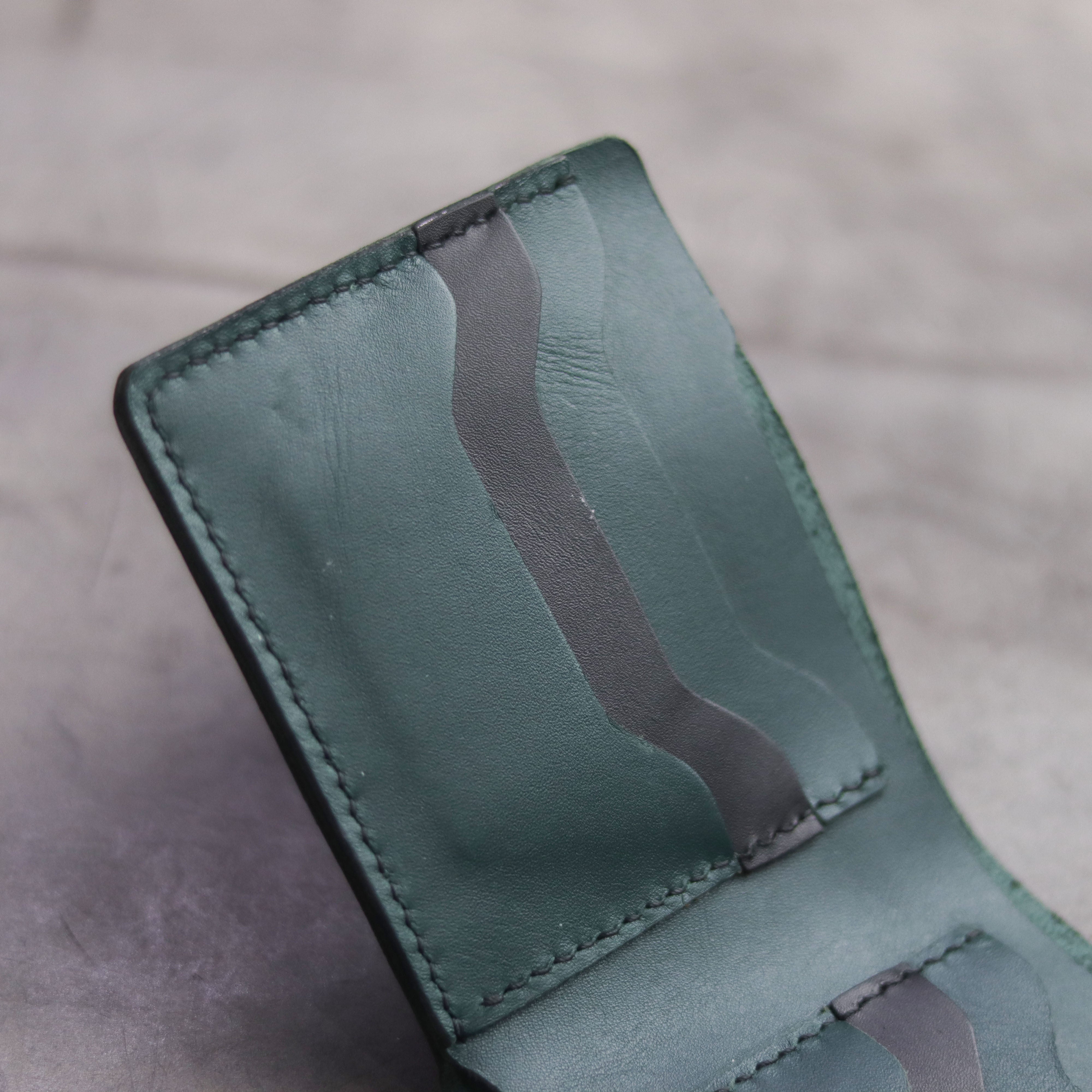 "MAXIMUS" BI-FOLD WALLET - SACRAMENTO GREEN