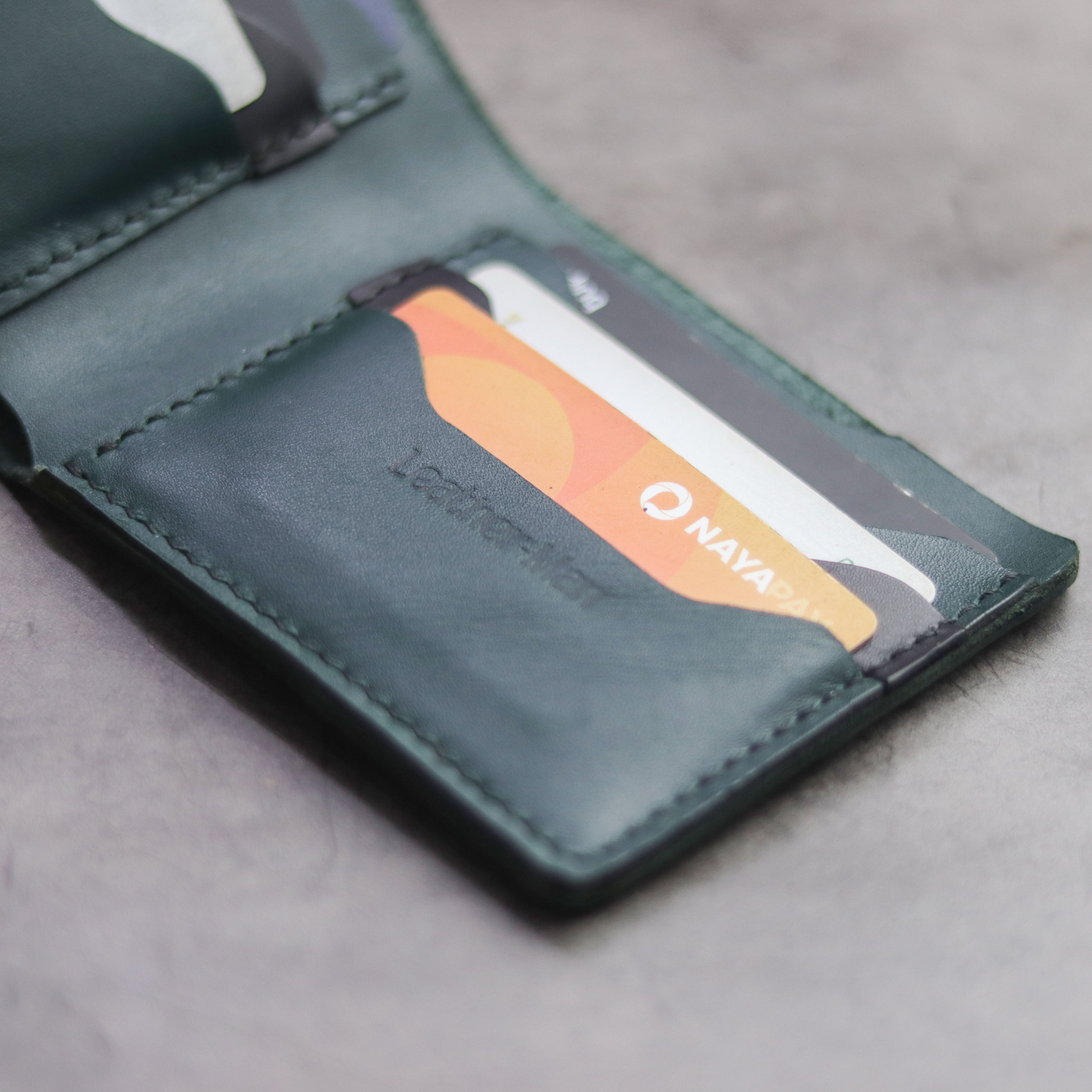 "MAXIMUS" BI-FOLD WALLET - SACRAMENTO GREEN