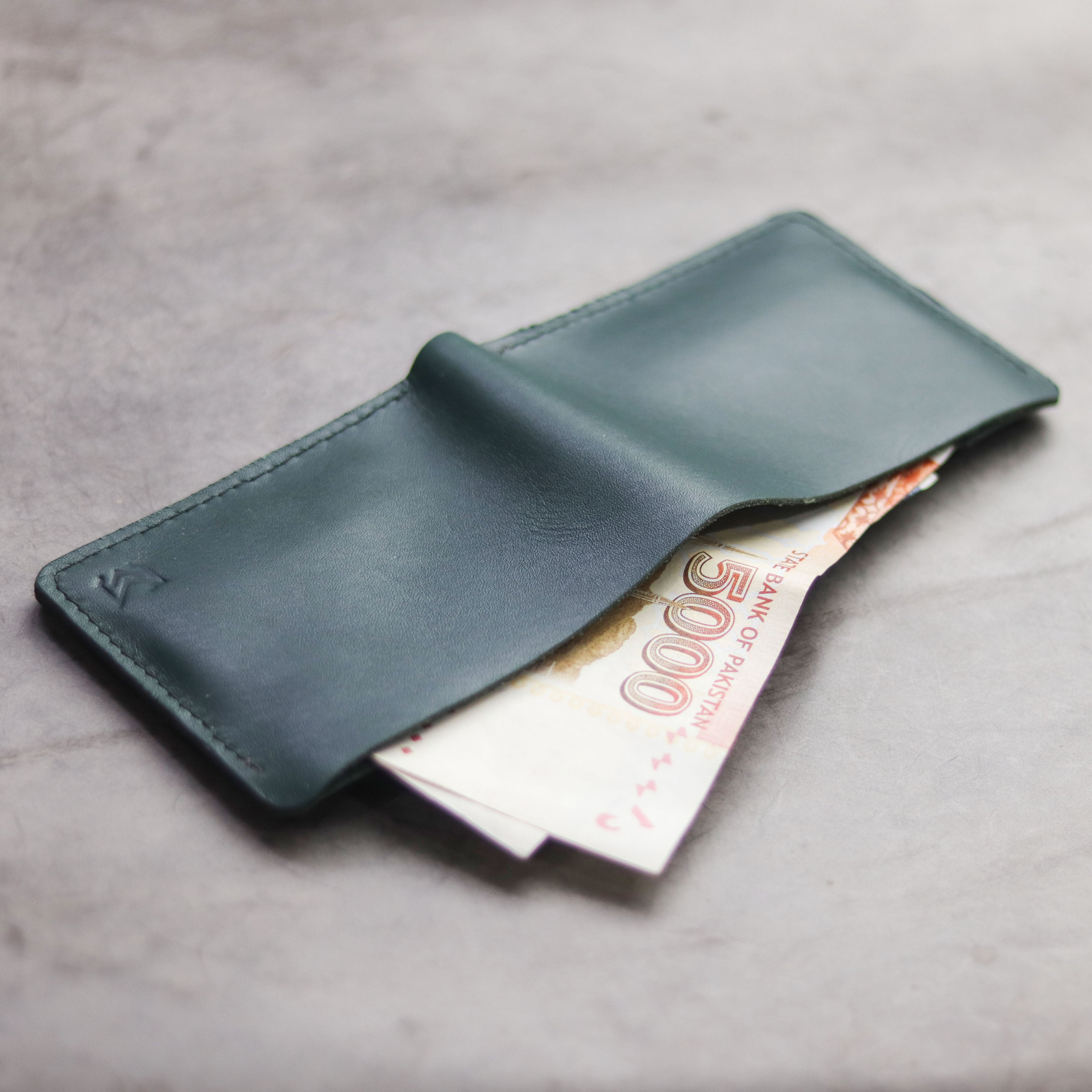 "MAXIMUS" BI-FOLD WALLET - SACRAMENTO GREEN