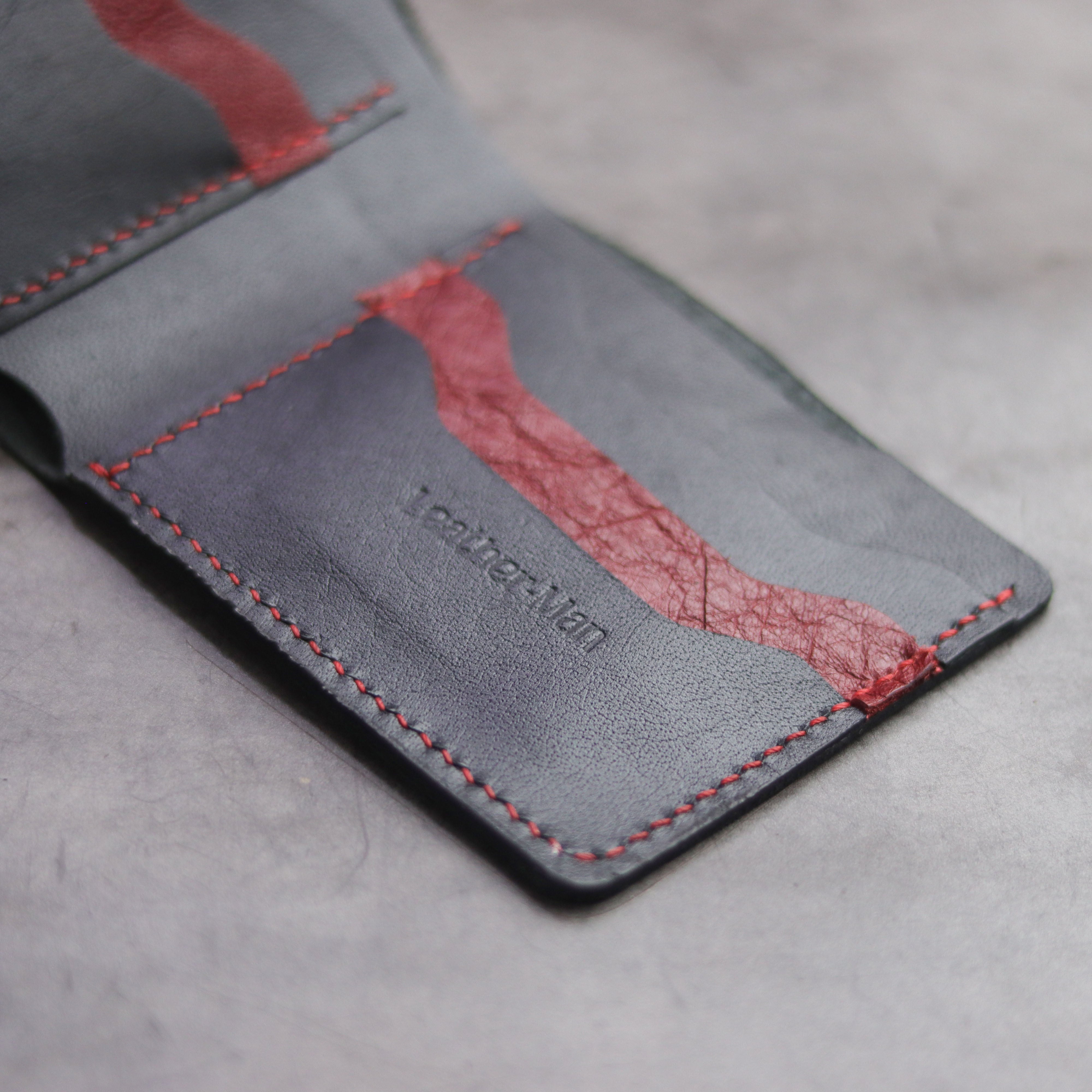 "MAXIMUS" BI-FOLD WALLET - BLACK & RED