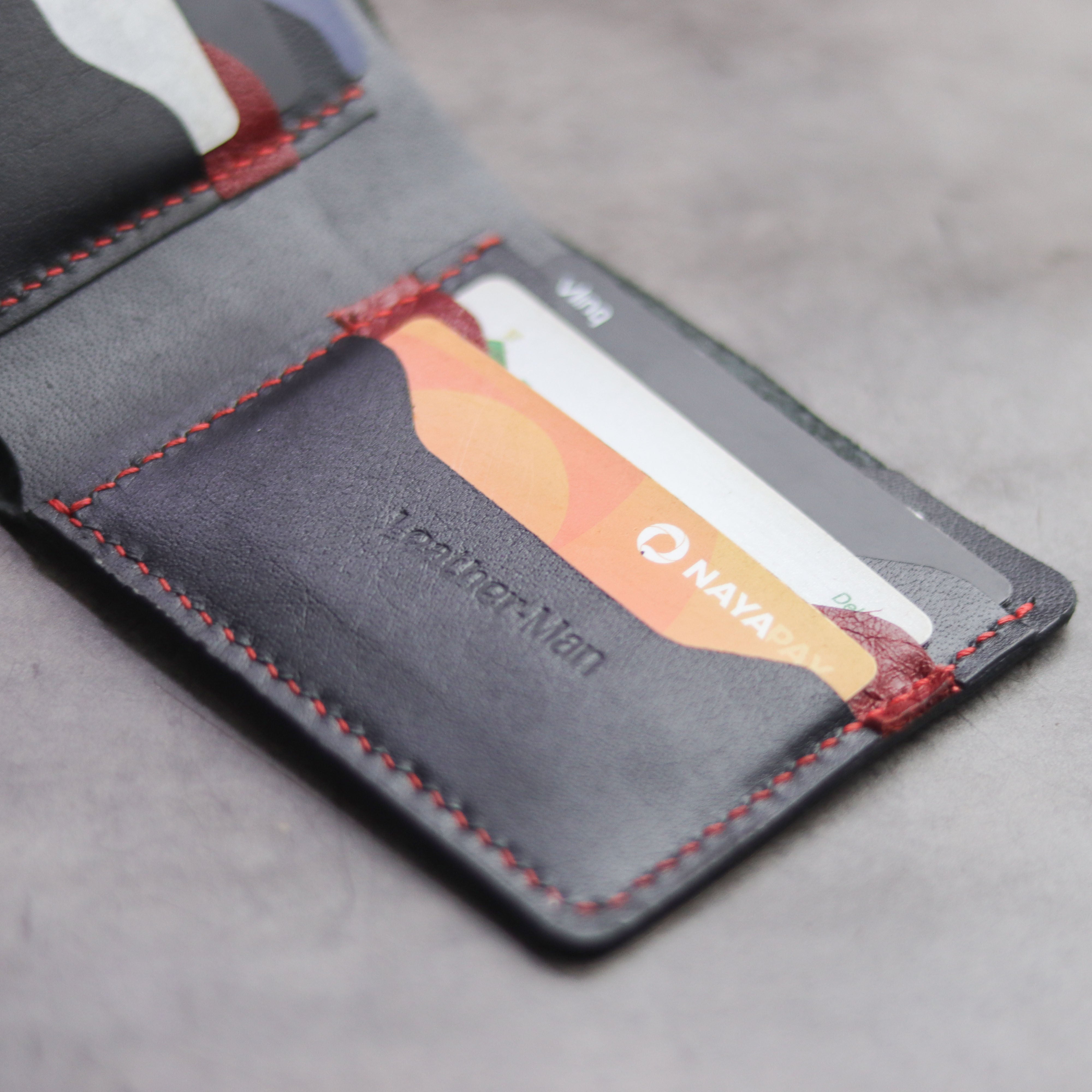 "MAXIMUS" BI-FOLD WALLET - BLACK & RED