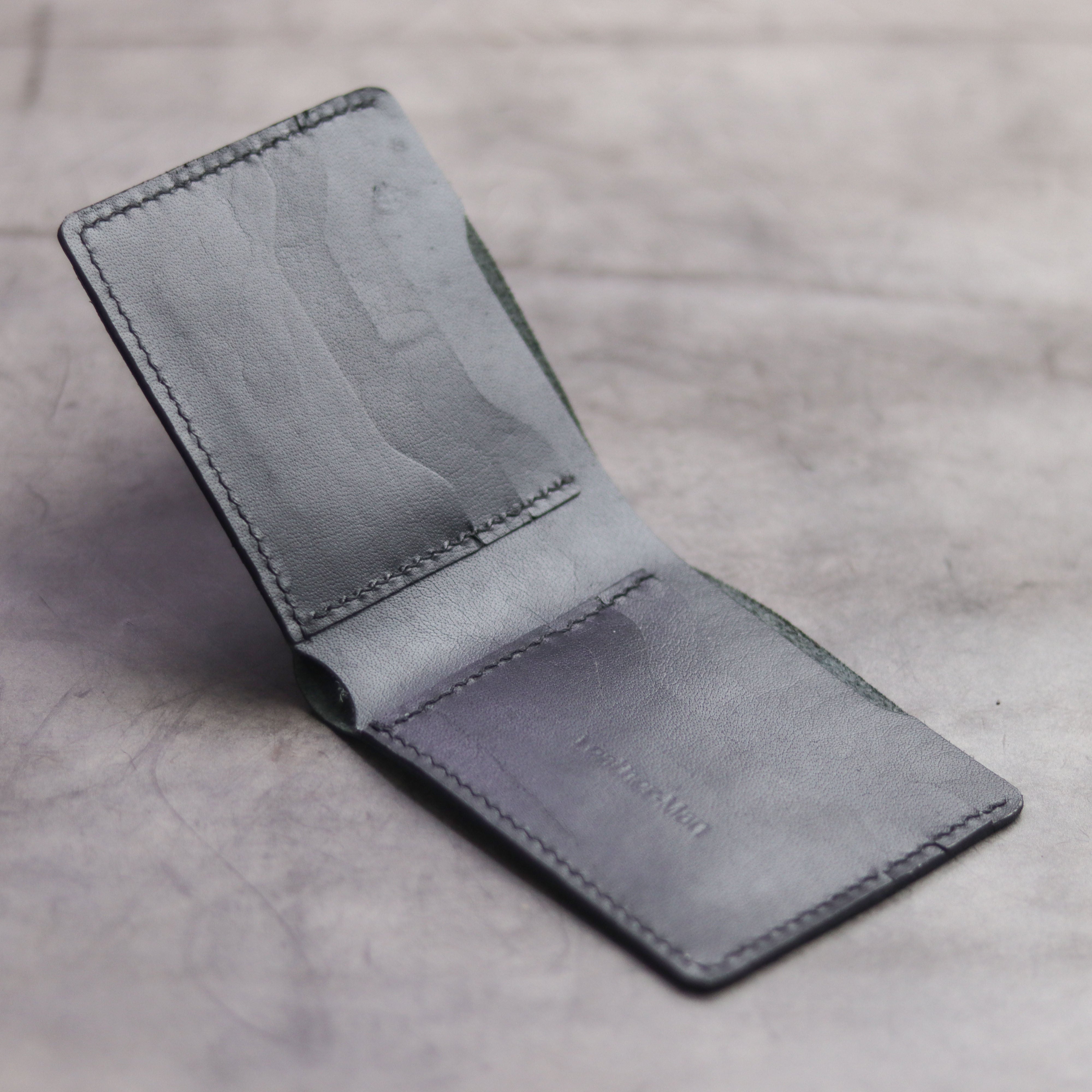 "MAXIMUS" BI-FOLD WALLET - BLACK