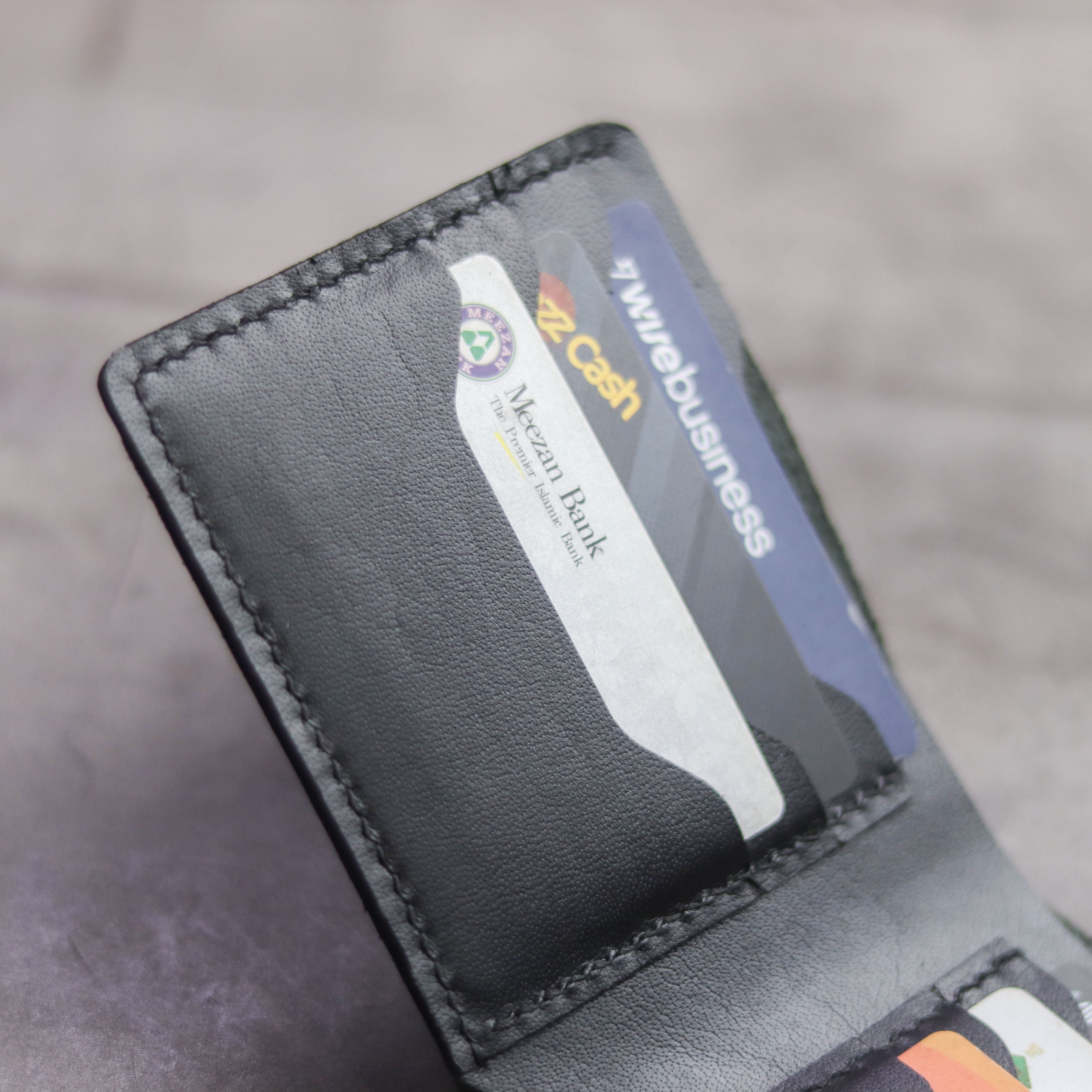 "MAXIMUS" BI-FOLD WALLET - BLACK
