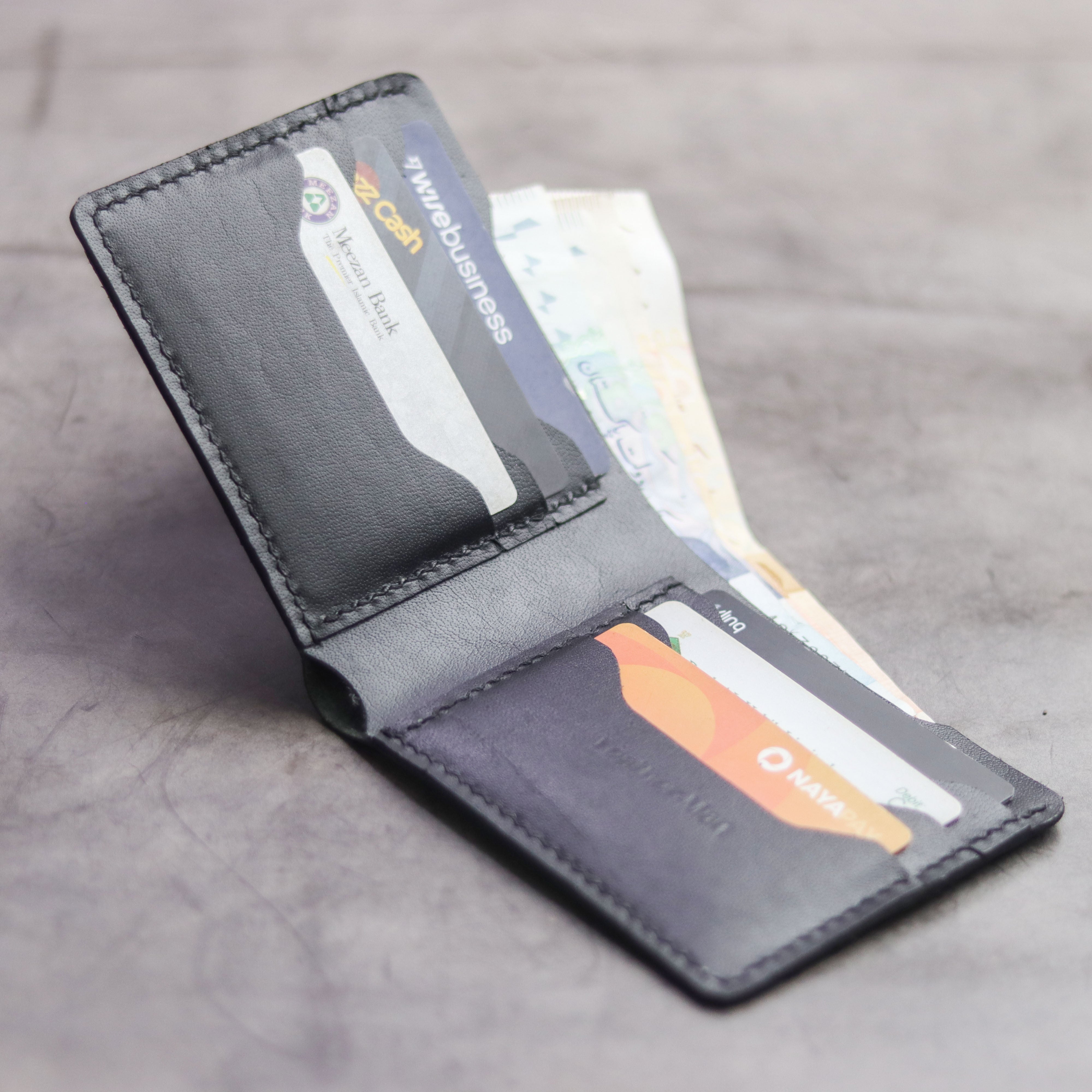 "MAXIMUS" BI-FOLD WALLET - BLACK