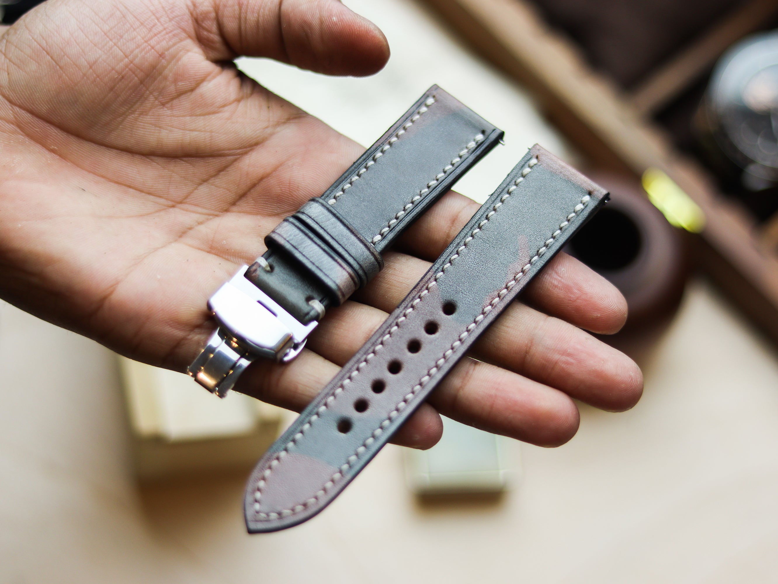 ITALIAN WAXED CAMOUFLAGE HAND-CRAFTED STRAPS FULL STITCHED - COFFEE BROWN