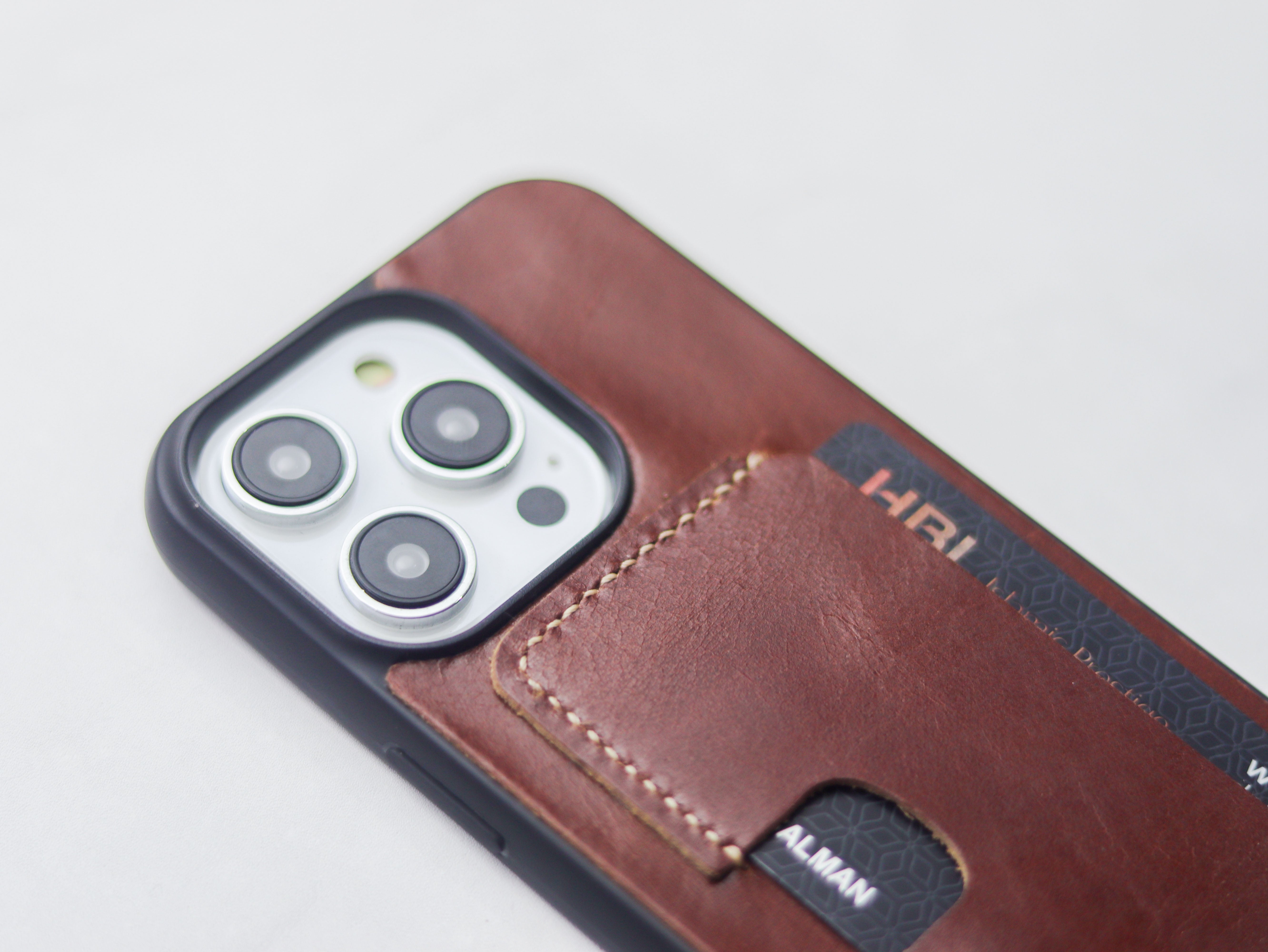 WHISKY BROWN LEATHER - WALLET PHONE CASE