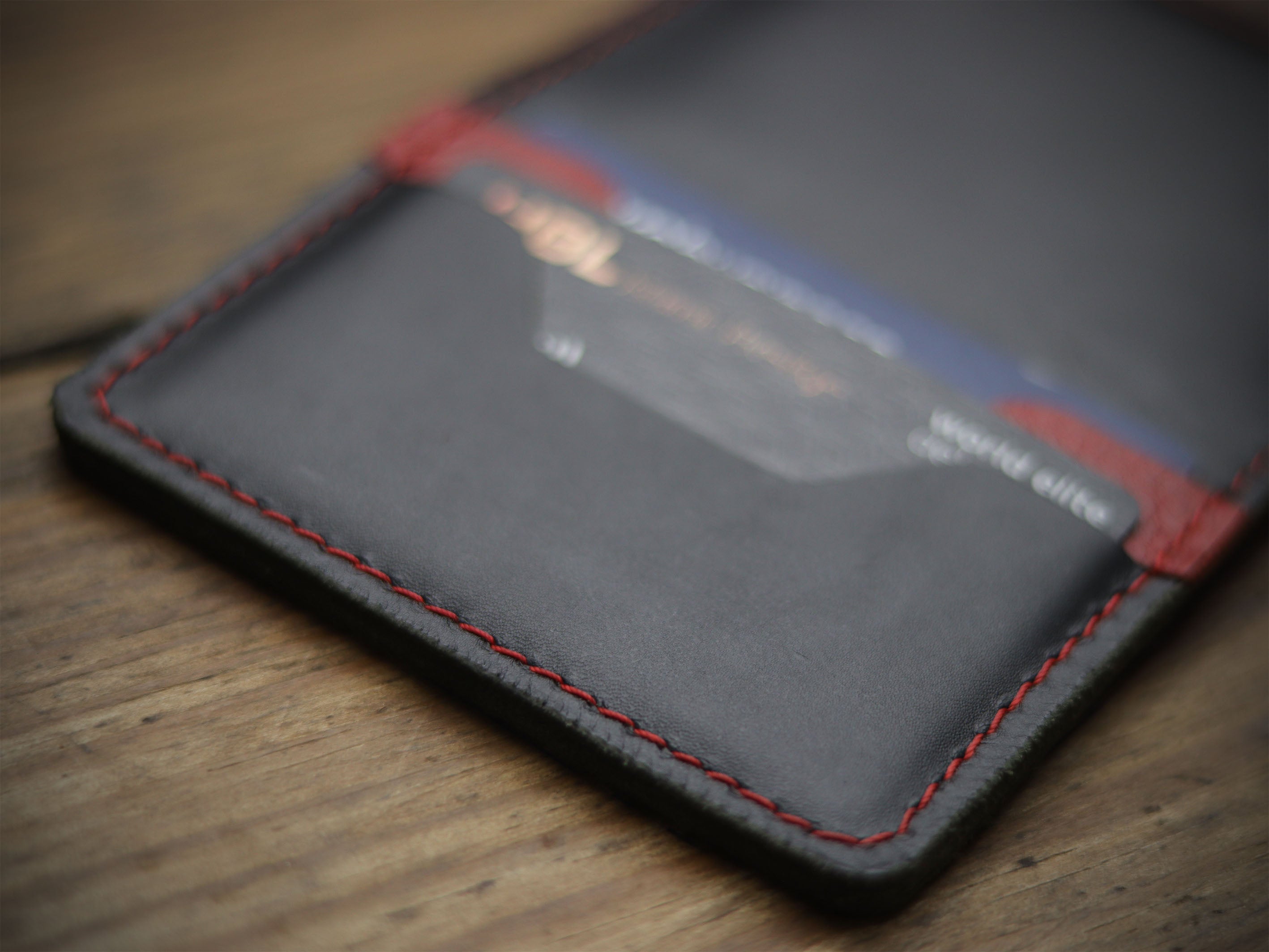 ASTOR - BLACK & RED