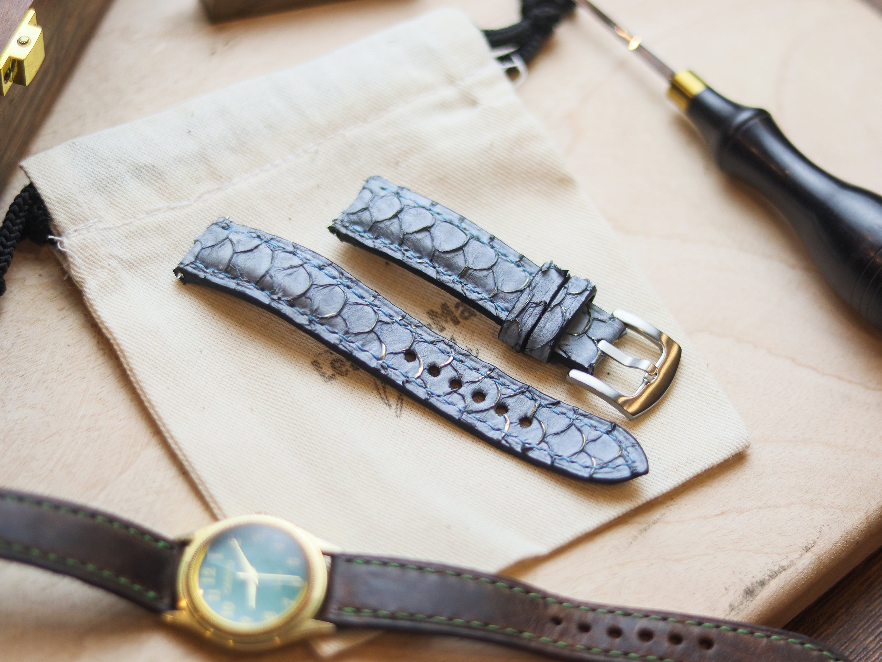 PREMIUM DENIM BLUE TILAPIA FISH SKIN STRAPS - PADDED