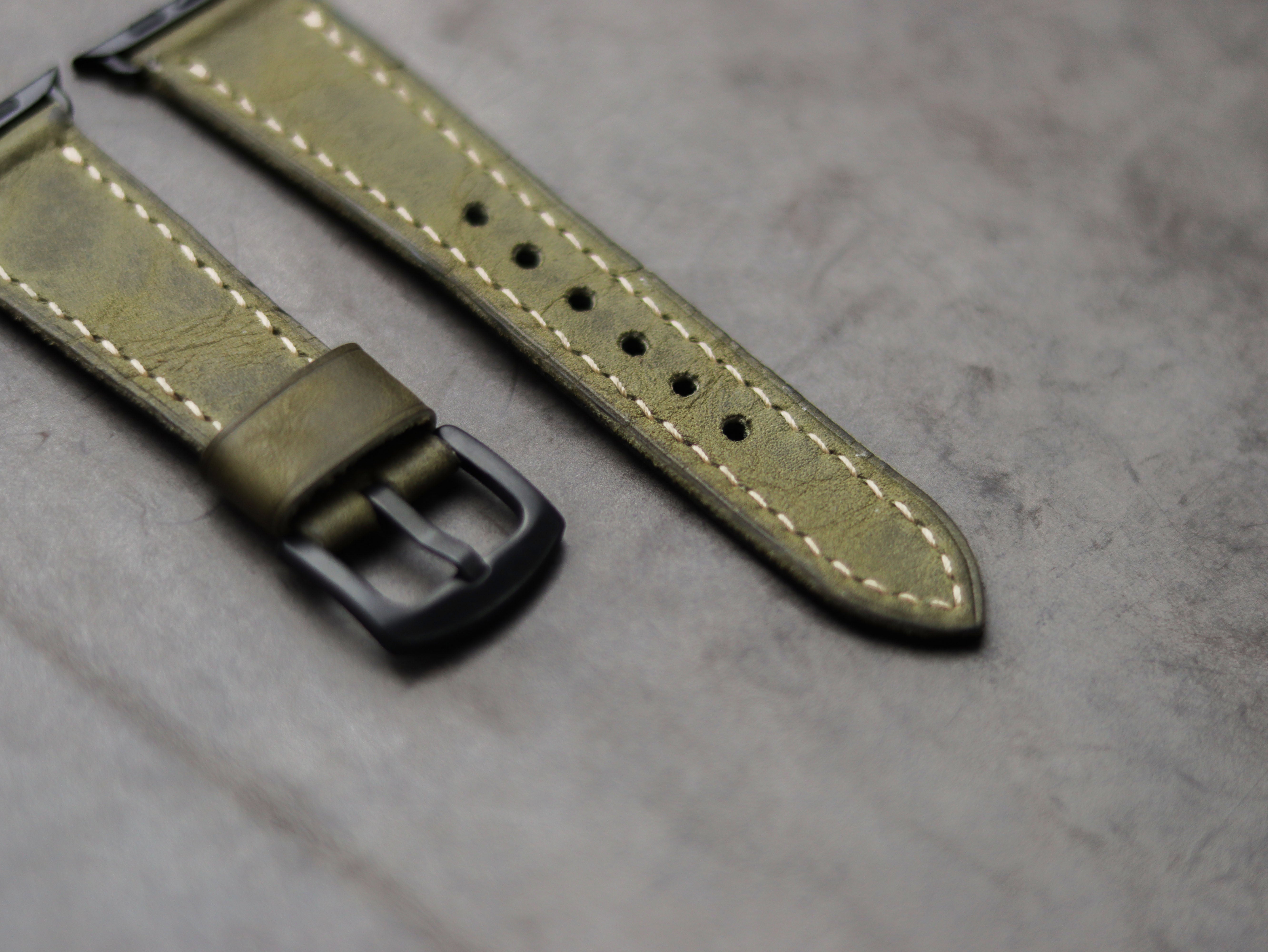 SEAWEED GREEN LEATHER - APPLE WATCH STRAPS HAND-CRAFTED
