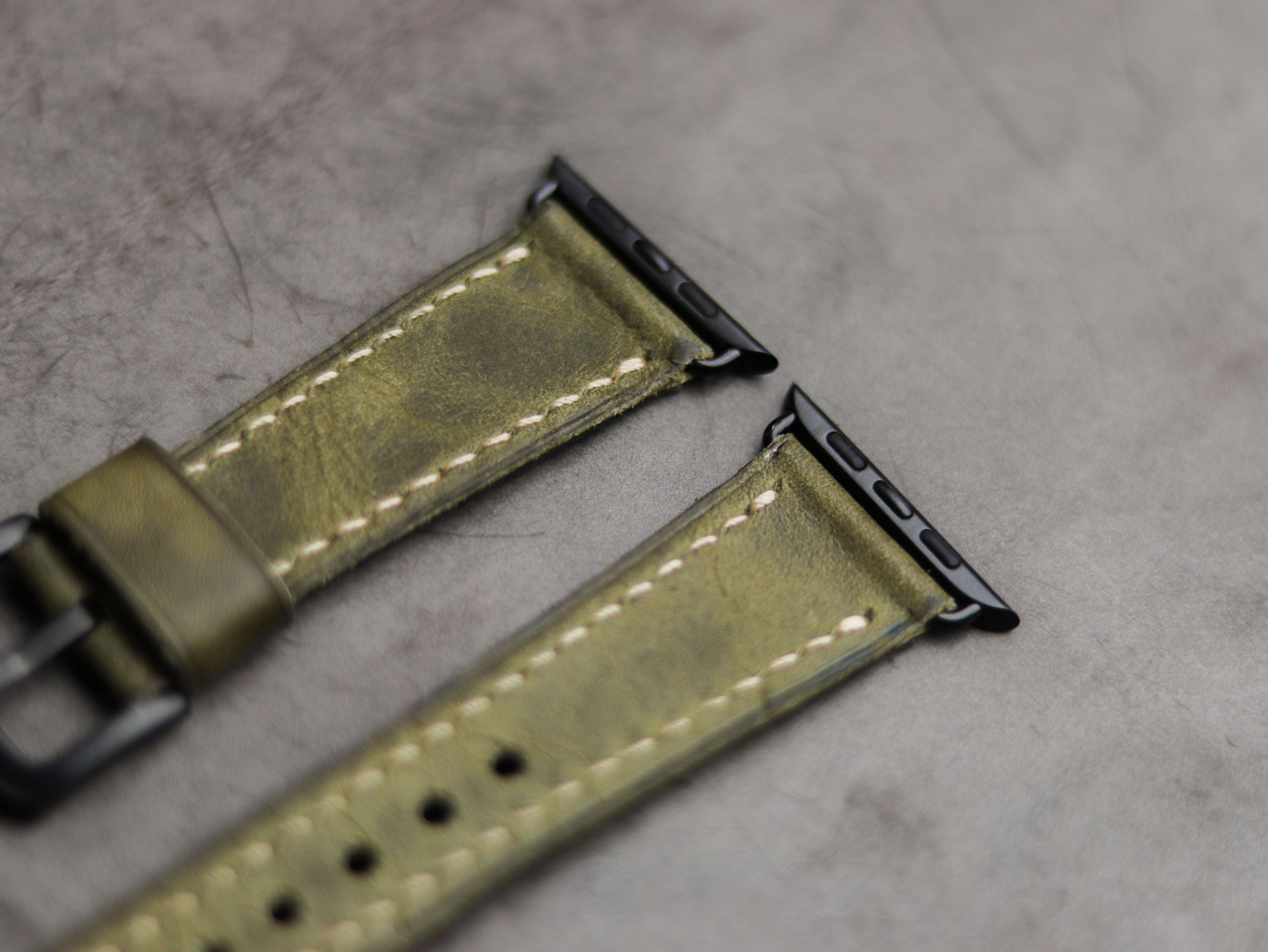 SEAWEED GREEN LEATHER - APPLE WATCH STRAPS HAND-CRAFTED