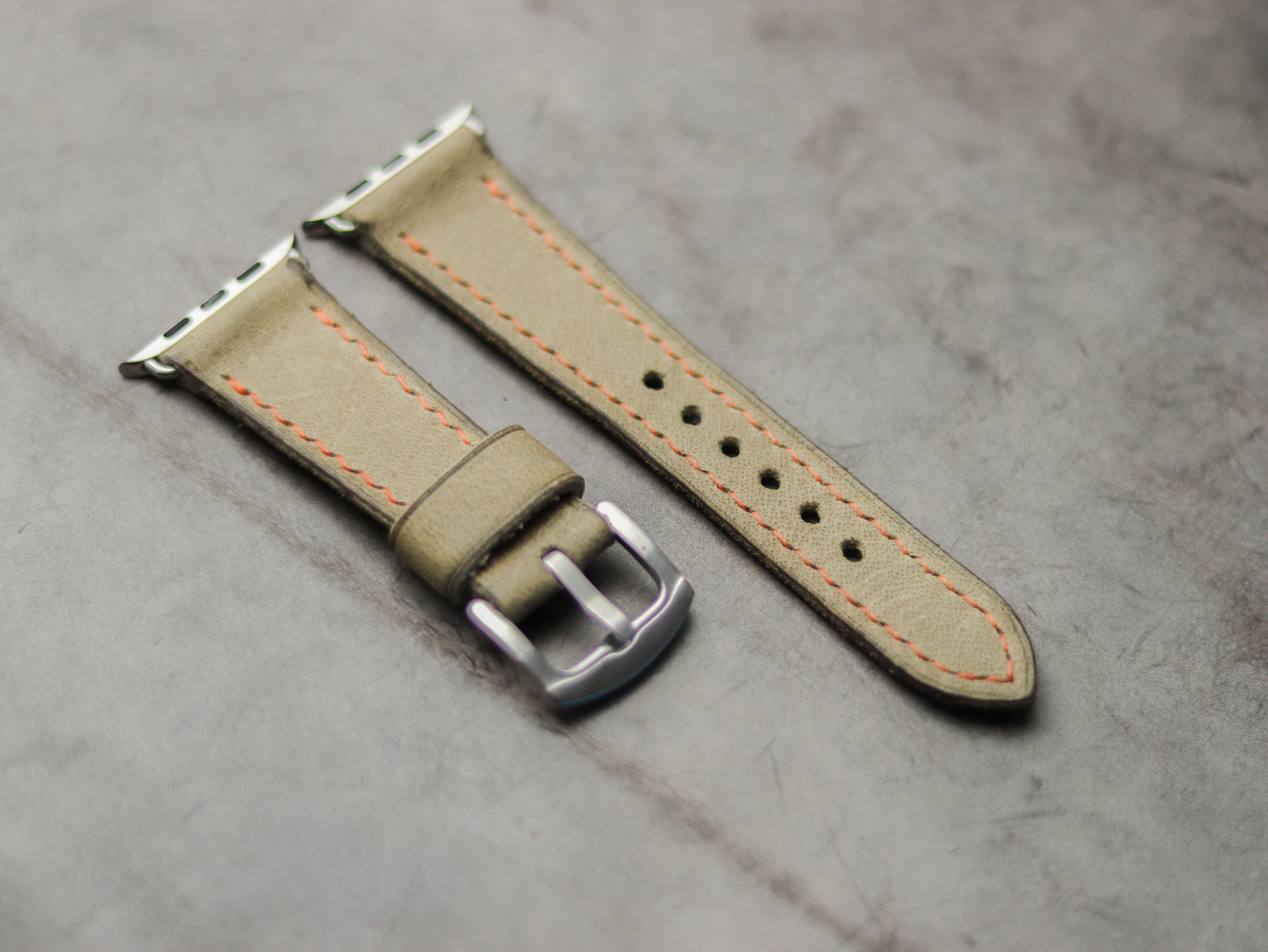 TEA GREEN LEATHER - APPLE WATCH STRAPS HAND-CRAFTED