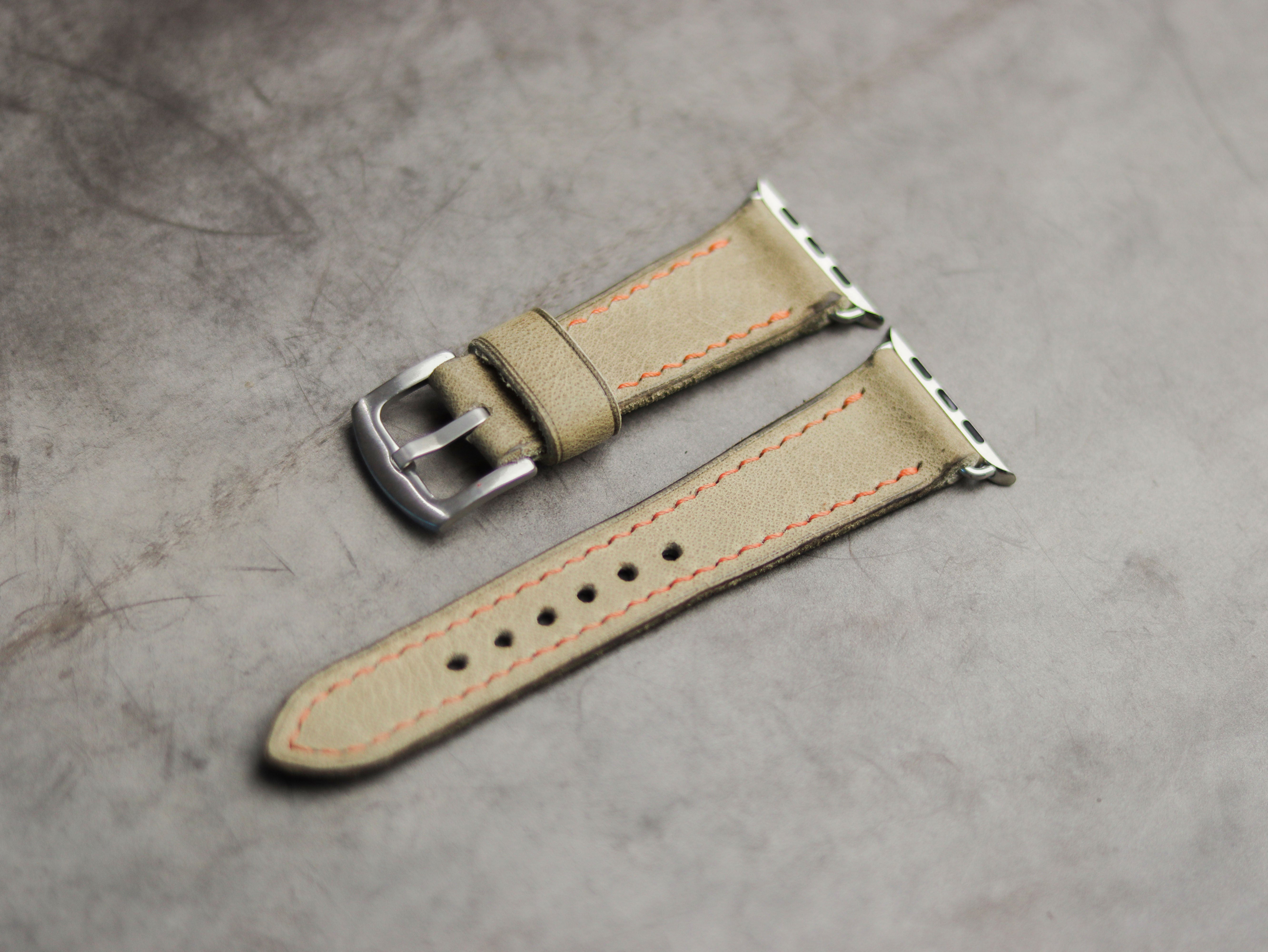 TEA GREEN LEATHER - APPLE WATCH STRAPS HAND-CRAFTED