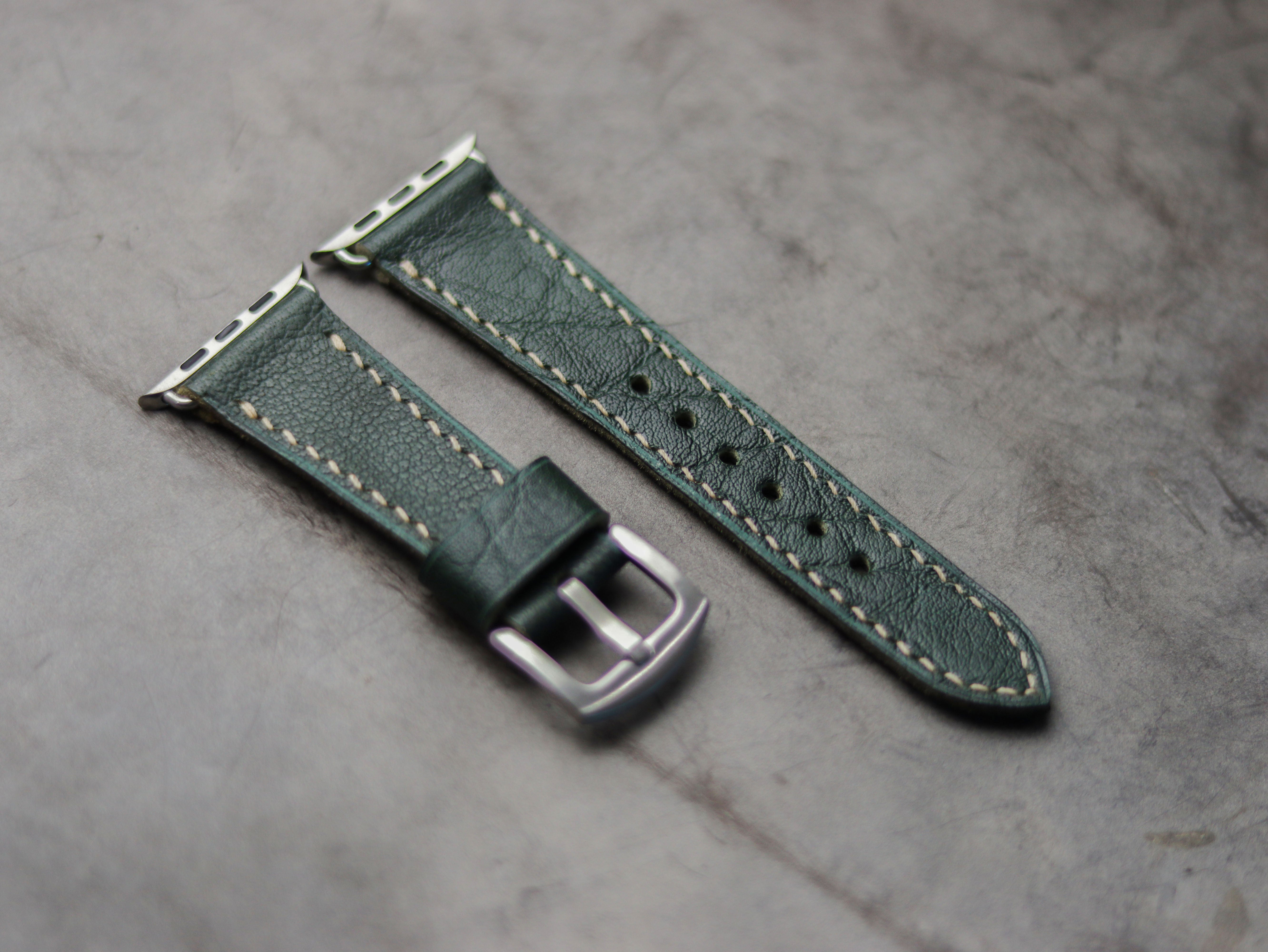 PINE GREEN LEATHER - APPLE WATCH STRAPS HAND-CRAFTED