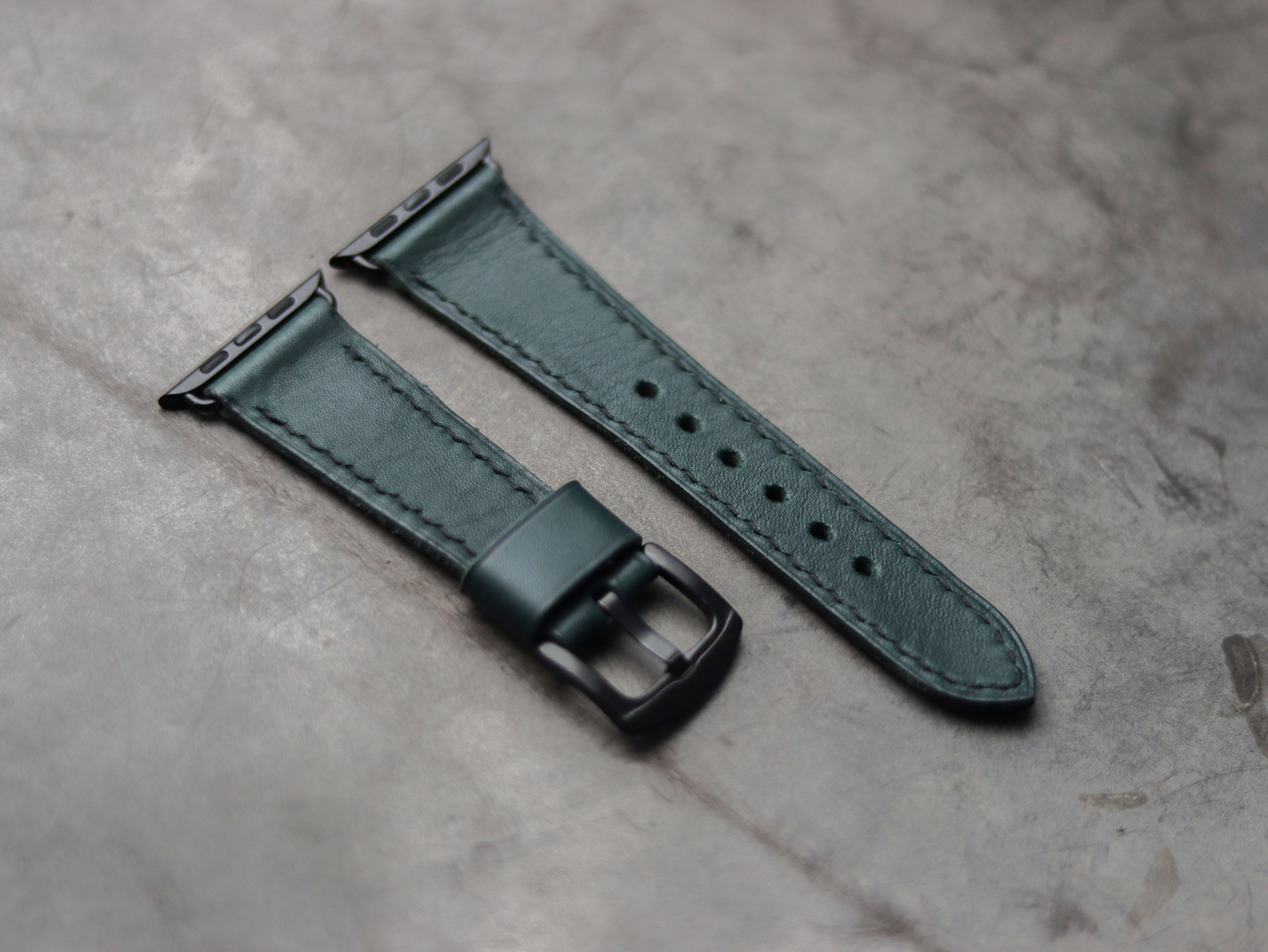 SACRAMENTO GREEN LEATHER - APPLE WATCH STRAPS HAND-CRAFTED