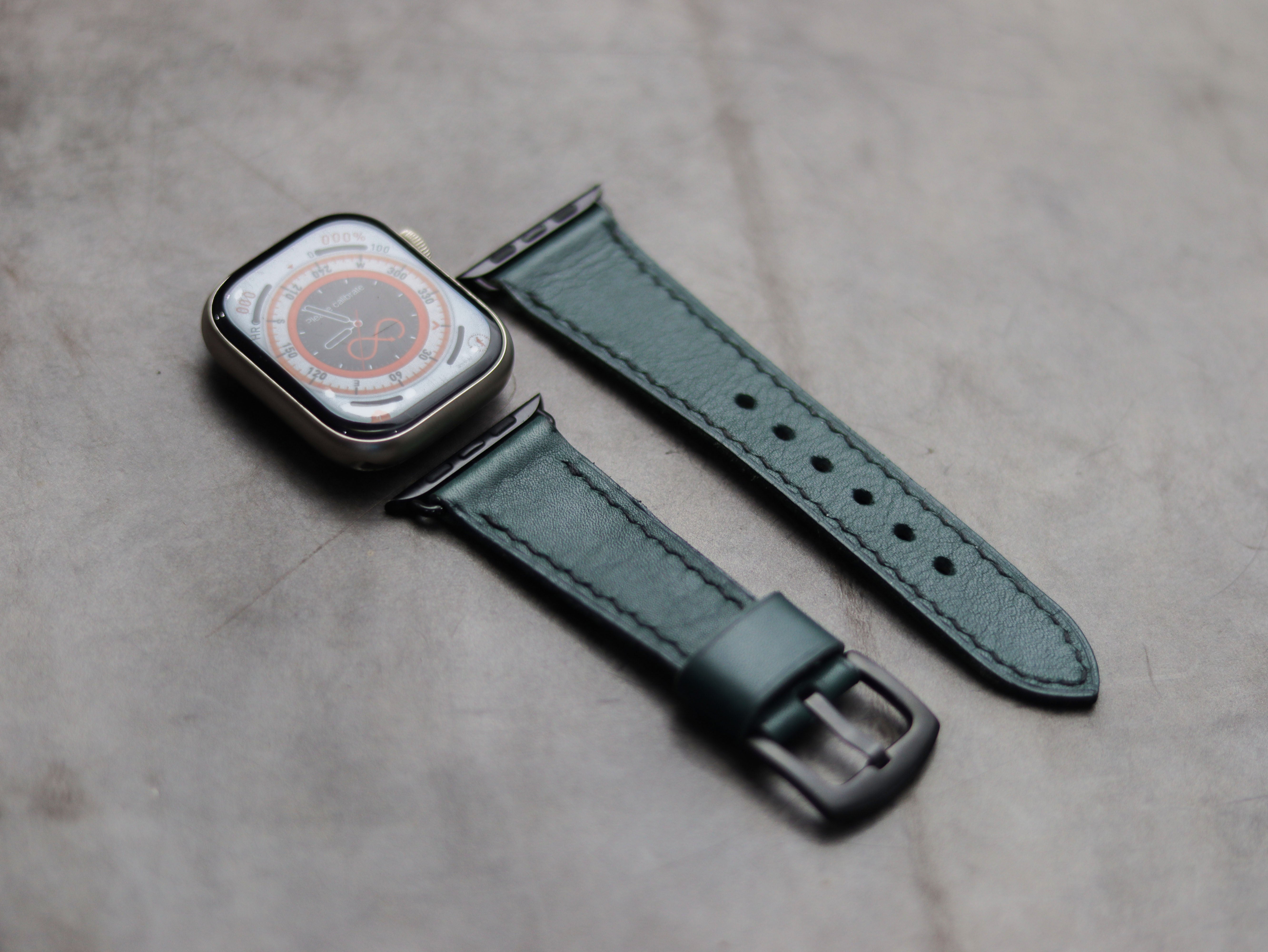 SACRAMENTO GREEN LEATHER - APPLE WATCH STRAPS HAND-CRAFTED