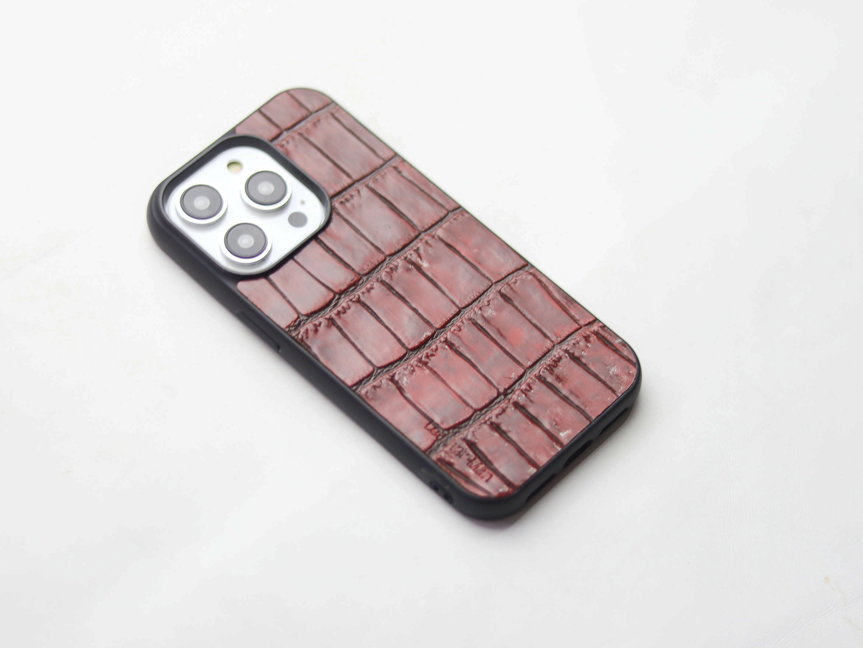 BURGUNDY CROCO LEATHER (LARGE SCALE) - CLASSIC PHONE CASE