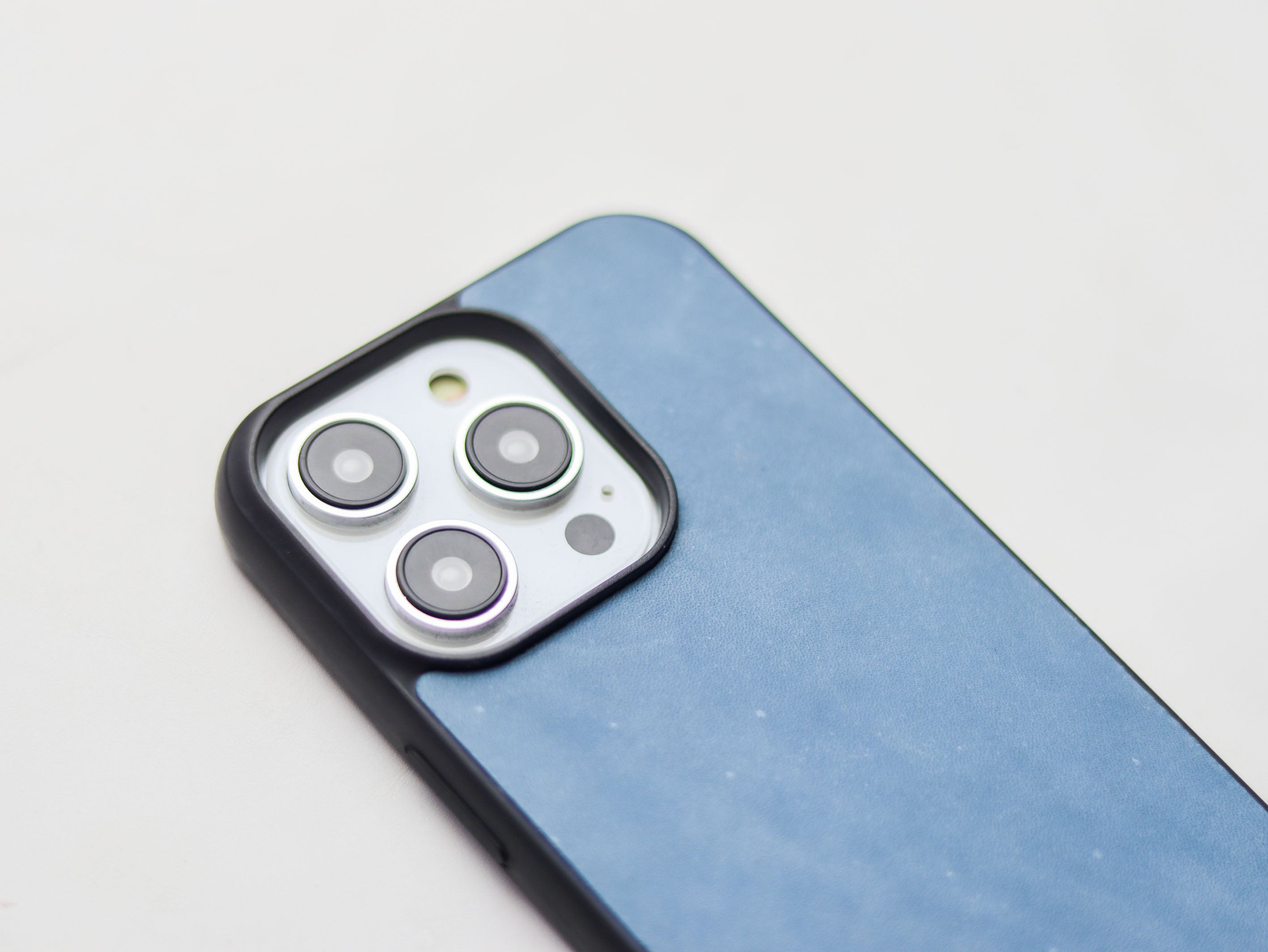 CAROLINE BLUE LEATHER - CLASSIC PHONE CASE