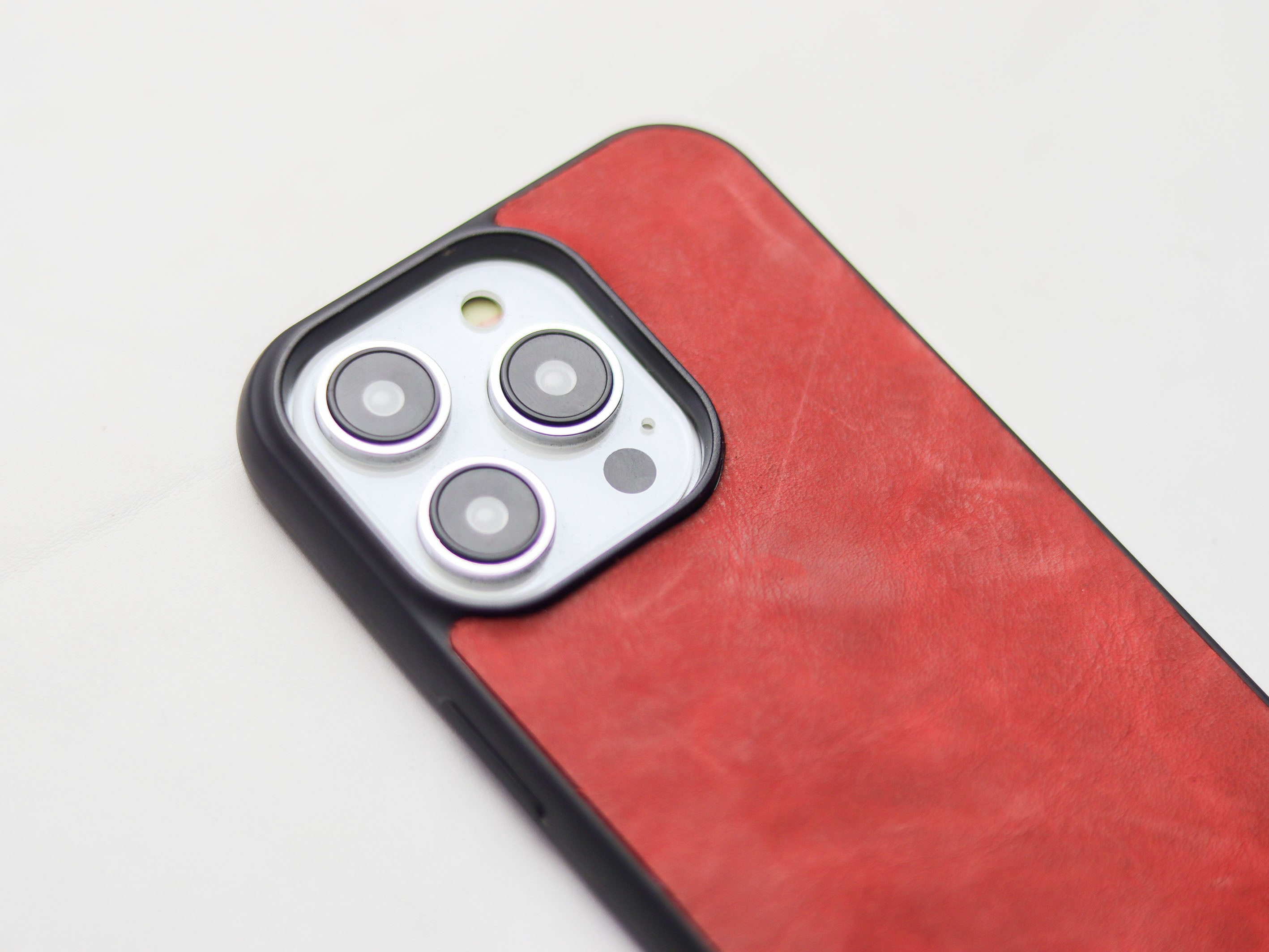 PRISMATIC RED LEATHER - CLASSIC PHONE CASE