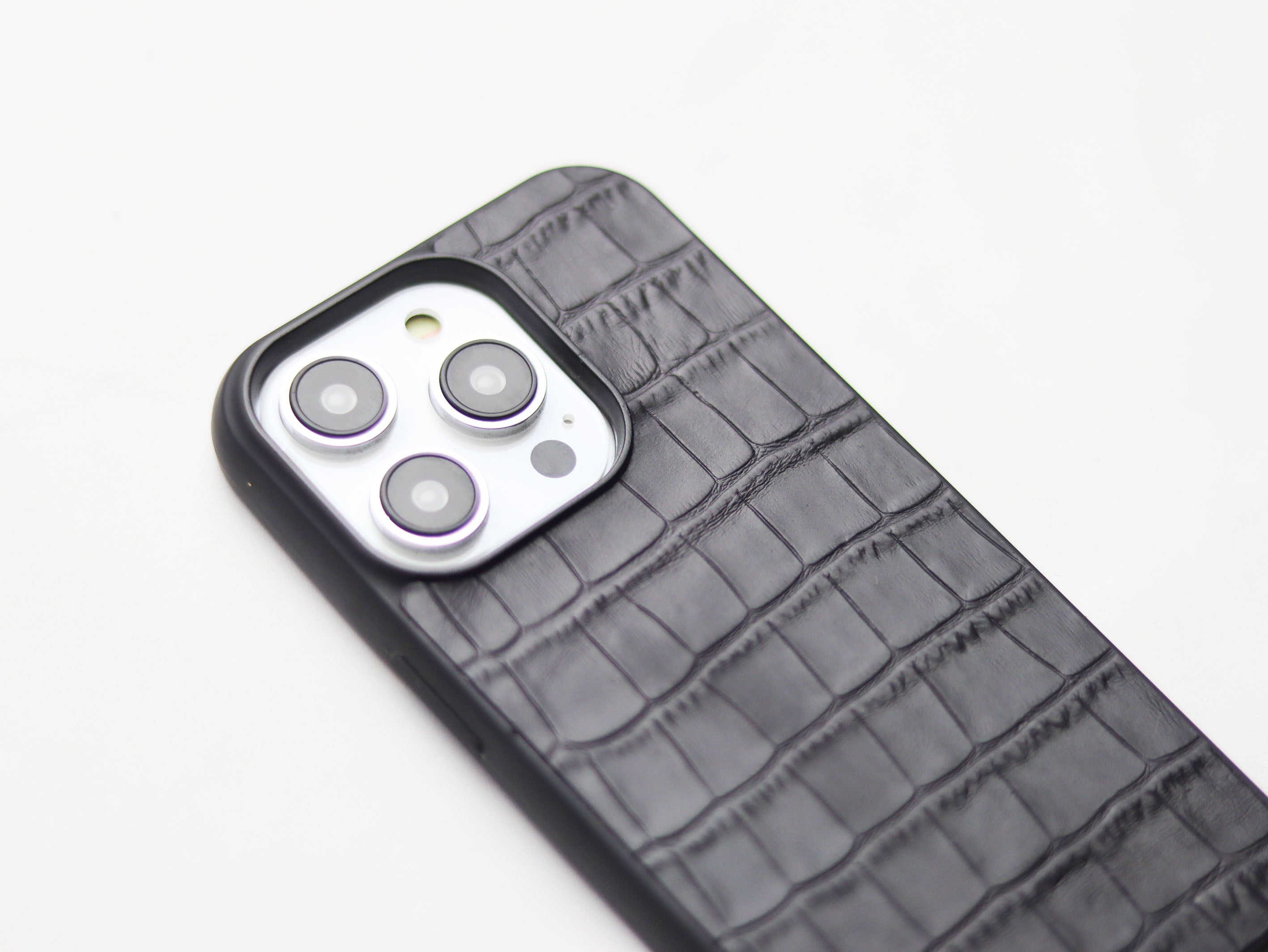 BLACK CROCO LEATHER - CLASSIC PHONE CASE