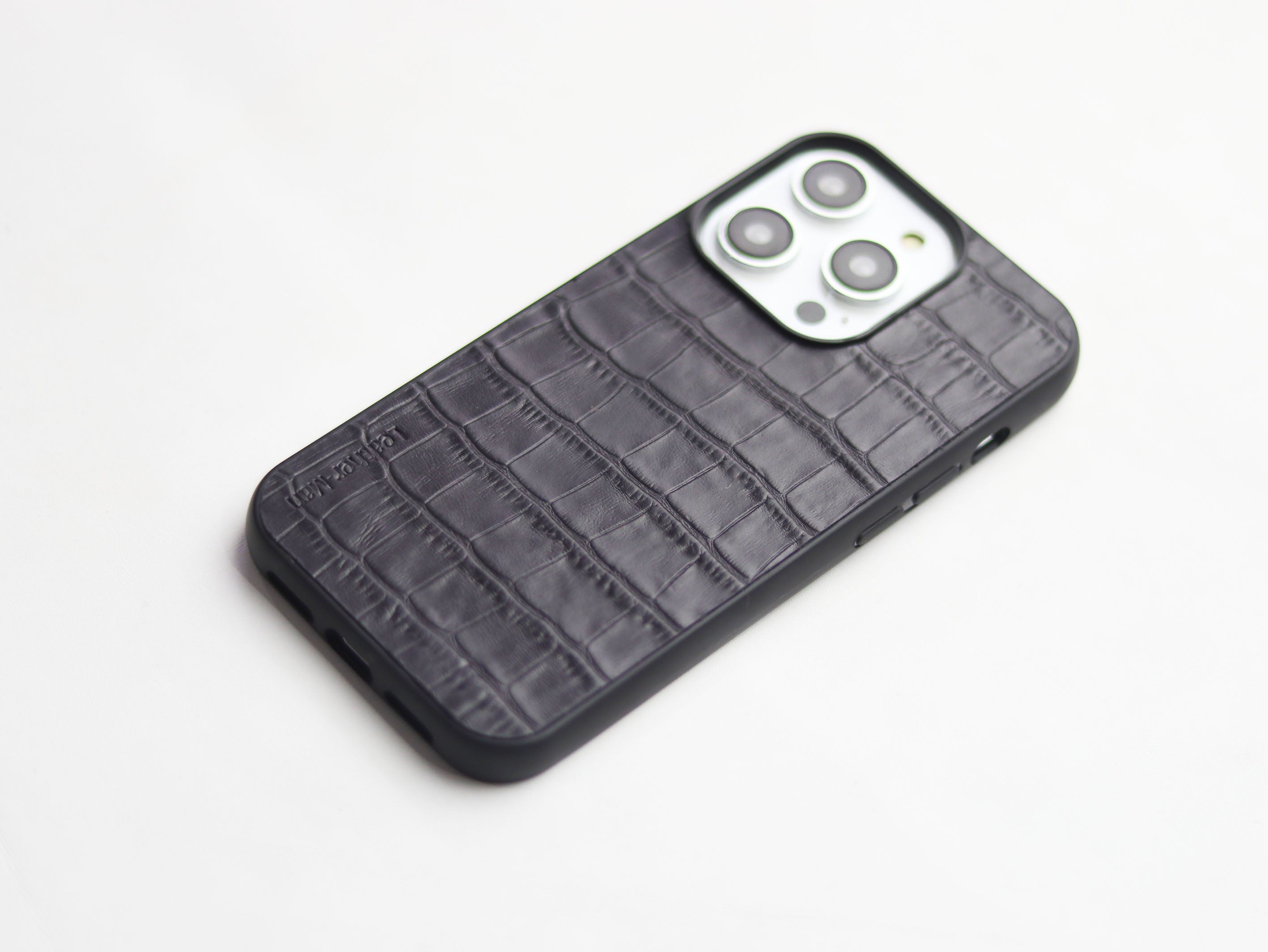 BLACK CROCO LEATHER - CLASSIC PHONE CASE