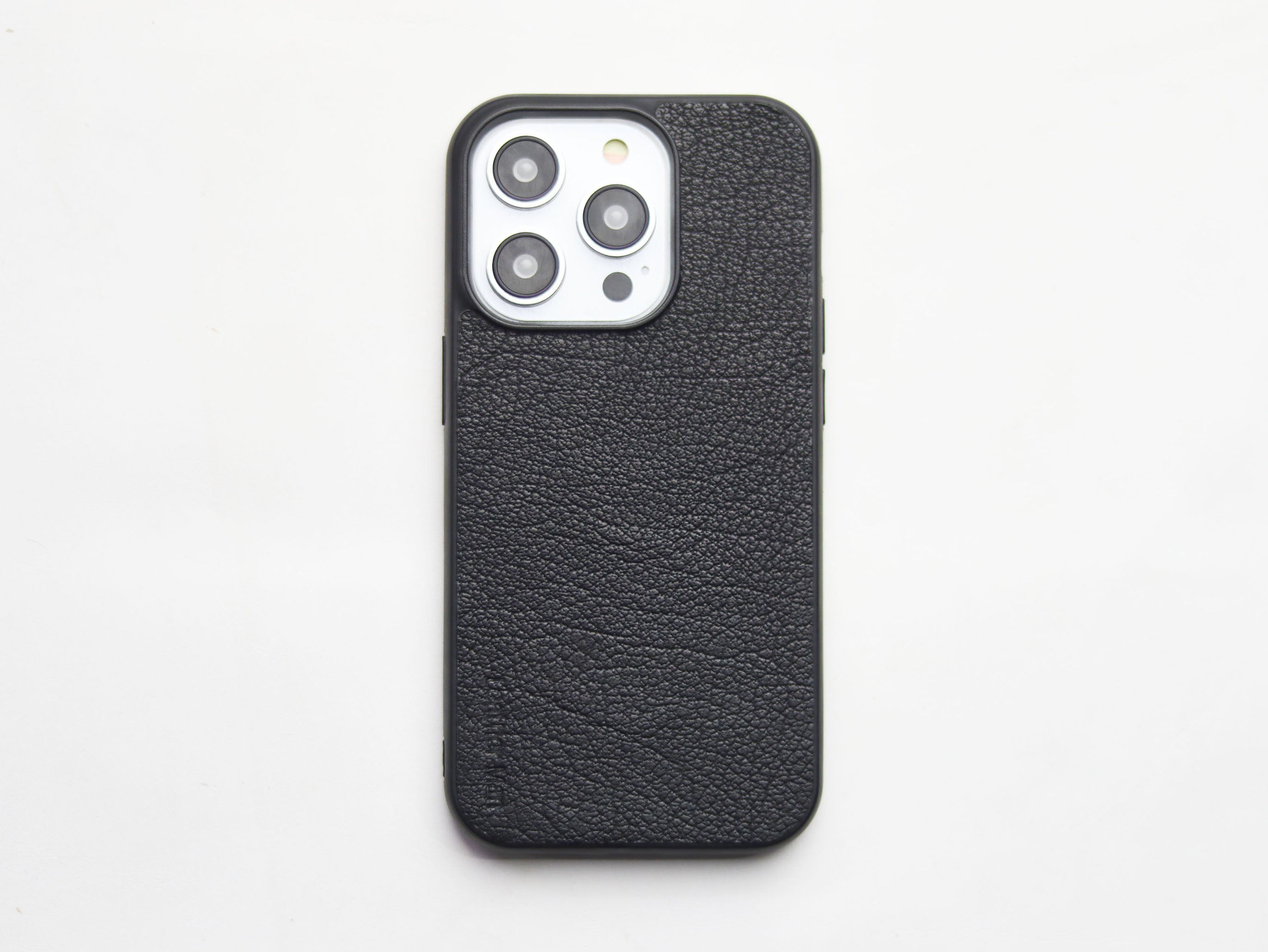 ITALIAN CHEVRE BLACK LEATHER - CLASSIC PHONE CASE