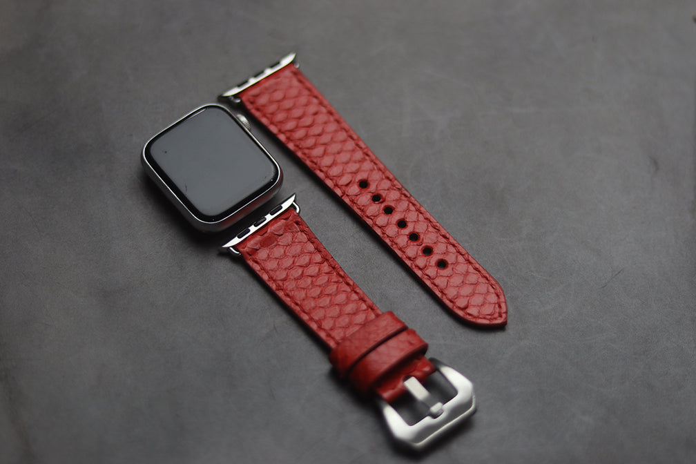 SCARLETT RED SNAKE SKIN FULL STITCHED