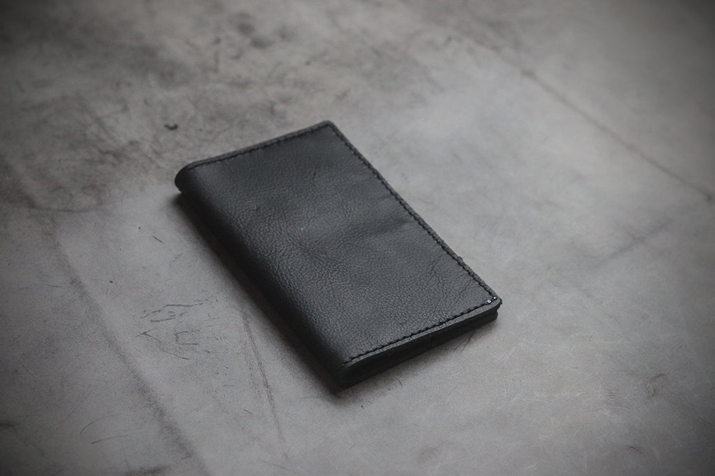 "WANDER W1" PASSPORT CASE BLACK