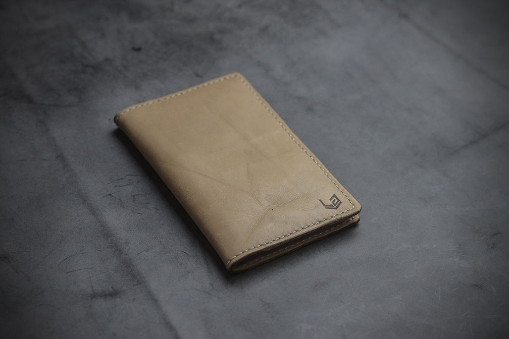 "WANDER W1" PASSPORT CASE NATURAL VEG
