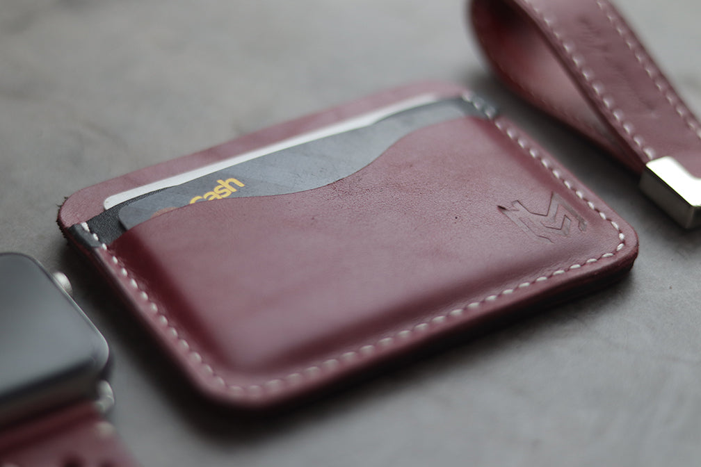 MINIMAL - CARMINE BURGUNDY