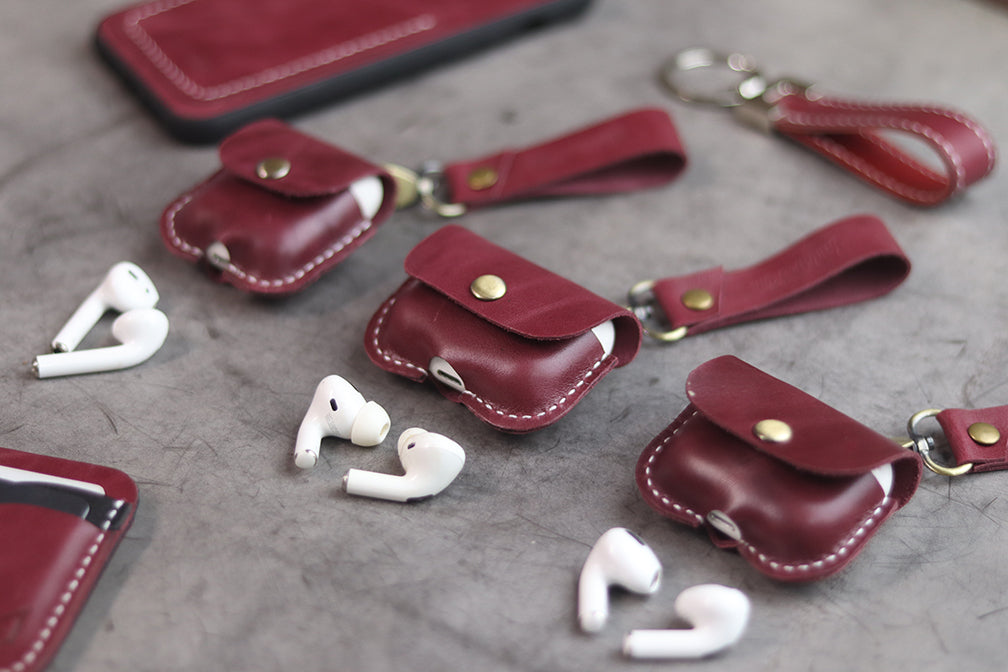 CARMINE BURGUNDY AIRPODS CASE