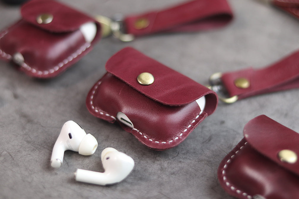 CARMINE BURGUNDY AIRPODS CASE