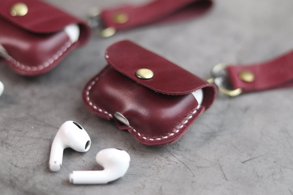 CARMINE BURGUNDY AIRPODS CASE