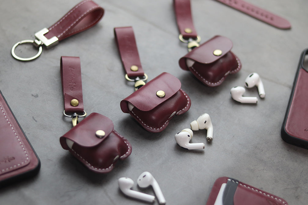 CARMINE BURGUNDY AIRPODS CASE