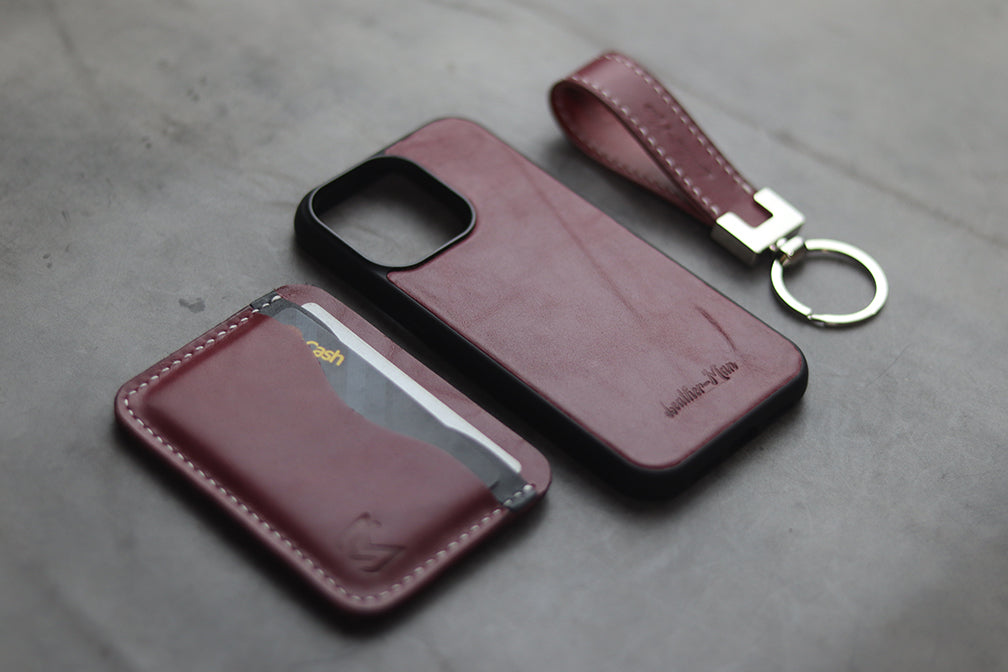 CARMINE BURGUNDY SIMPLE PHONE CASE