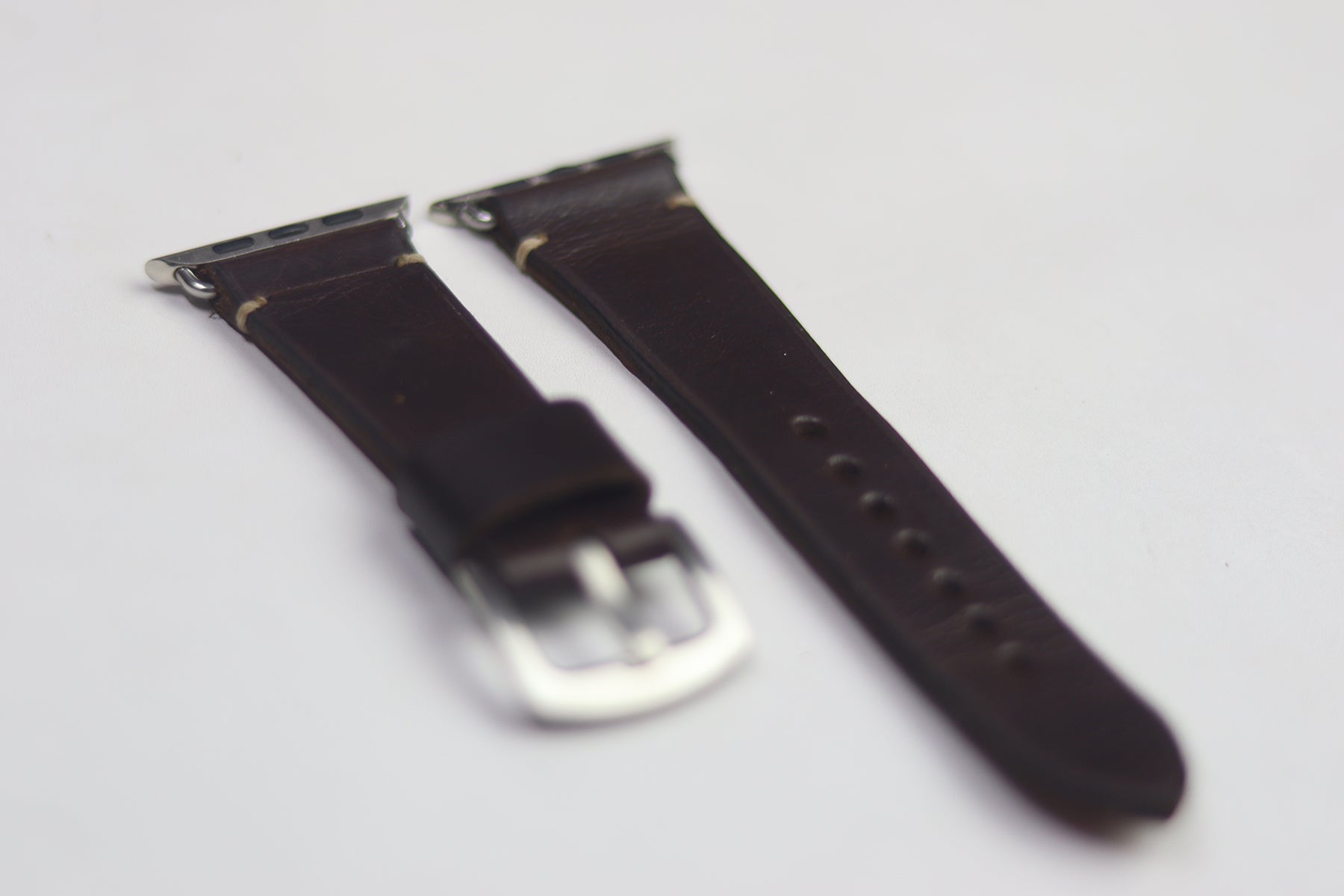 CHOCOLATE BROWN HAND-CRAFTED APPLE WATCH STRAPS
