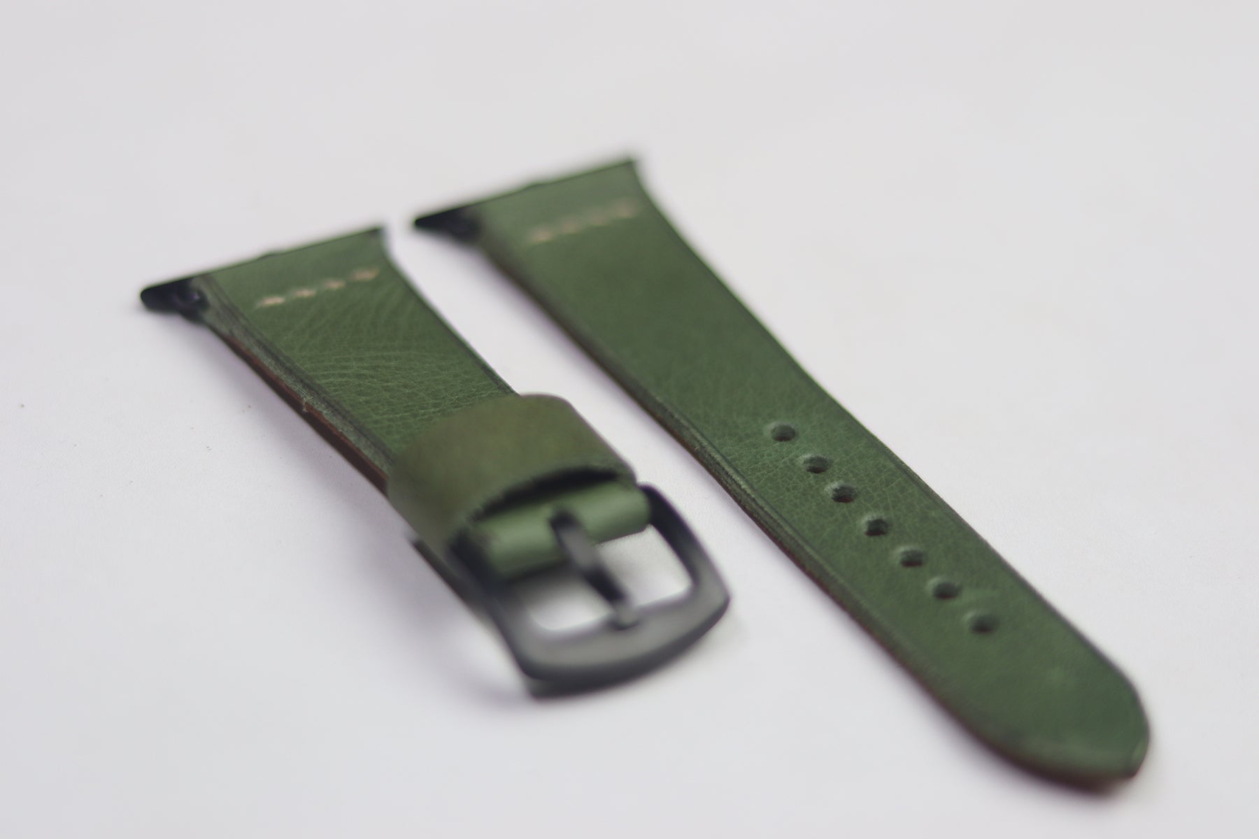 PARAKEET GREEN HAND-CRAFTED APPLE WATCH STRAPS